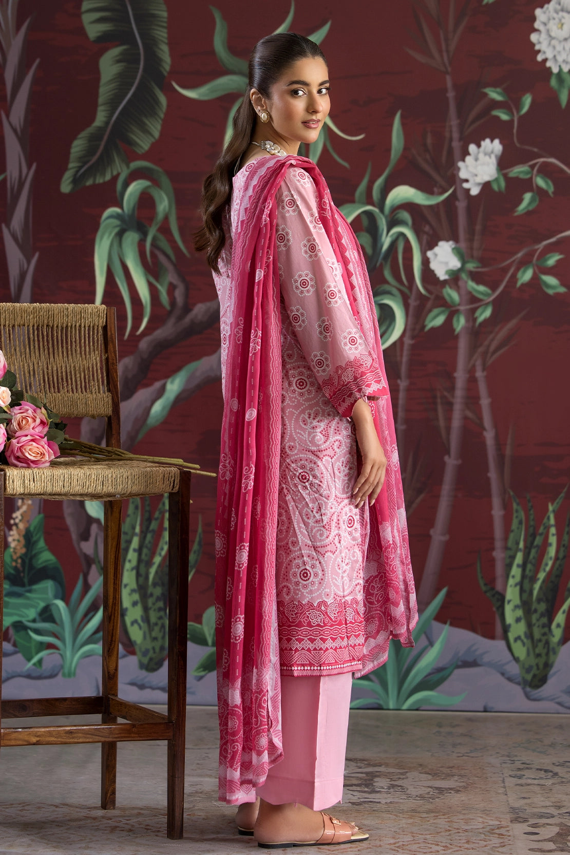 bemberg crinkle chiffon Unstitched in Blush pink