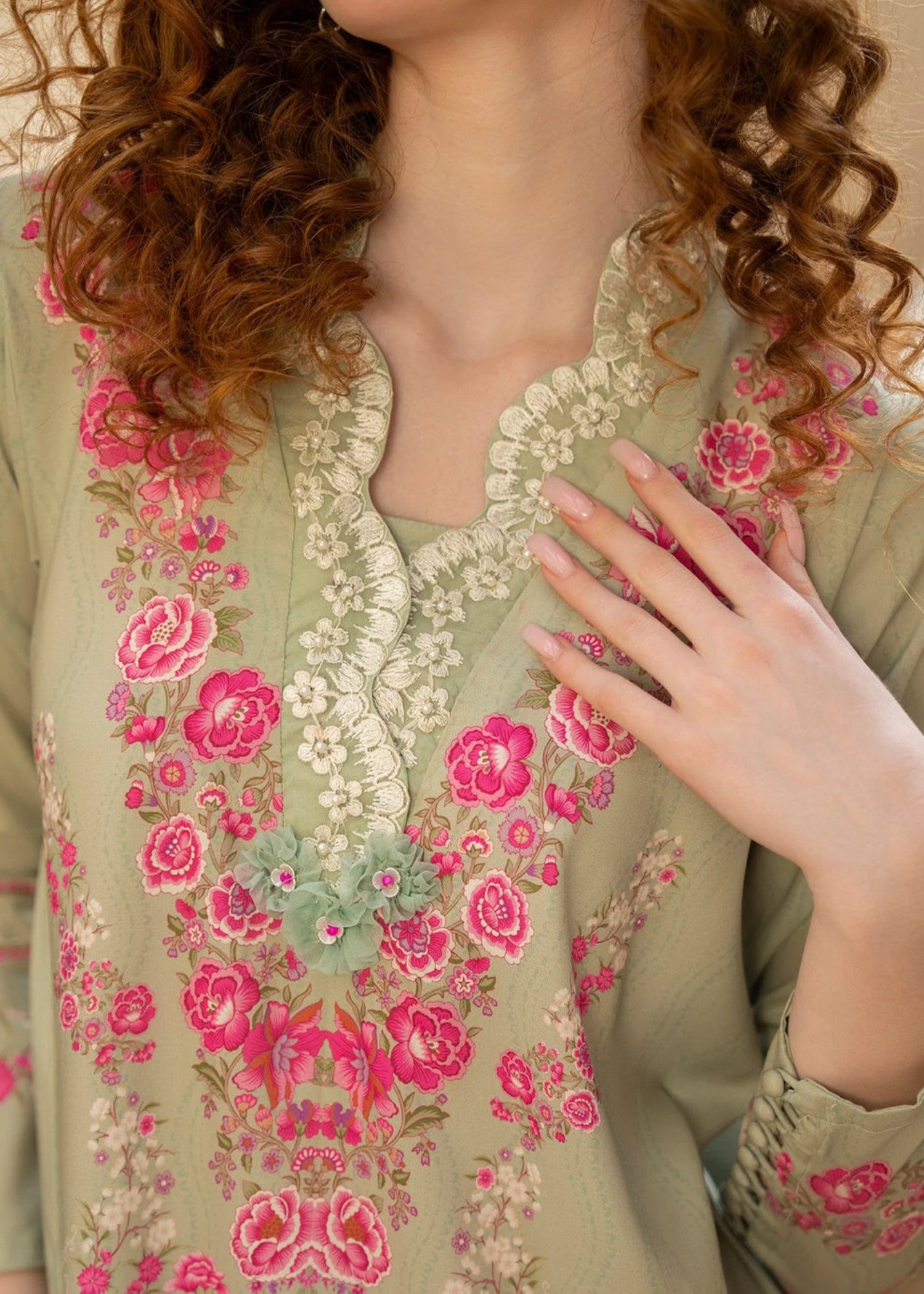blended cambric Kaftan in Sage green