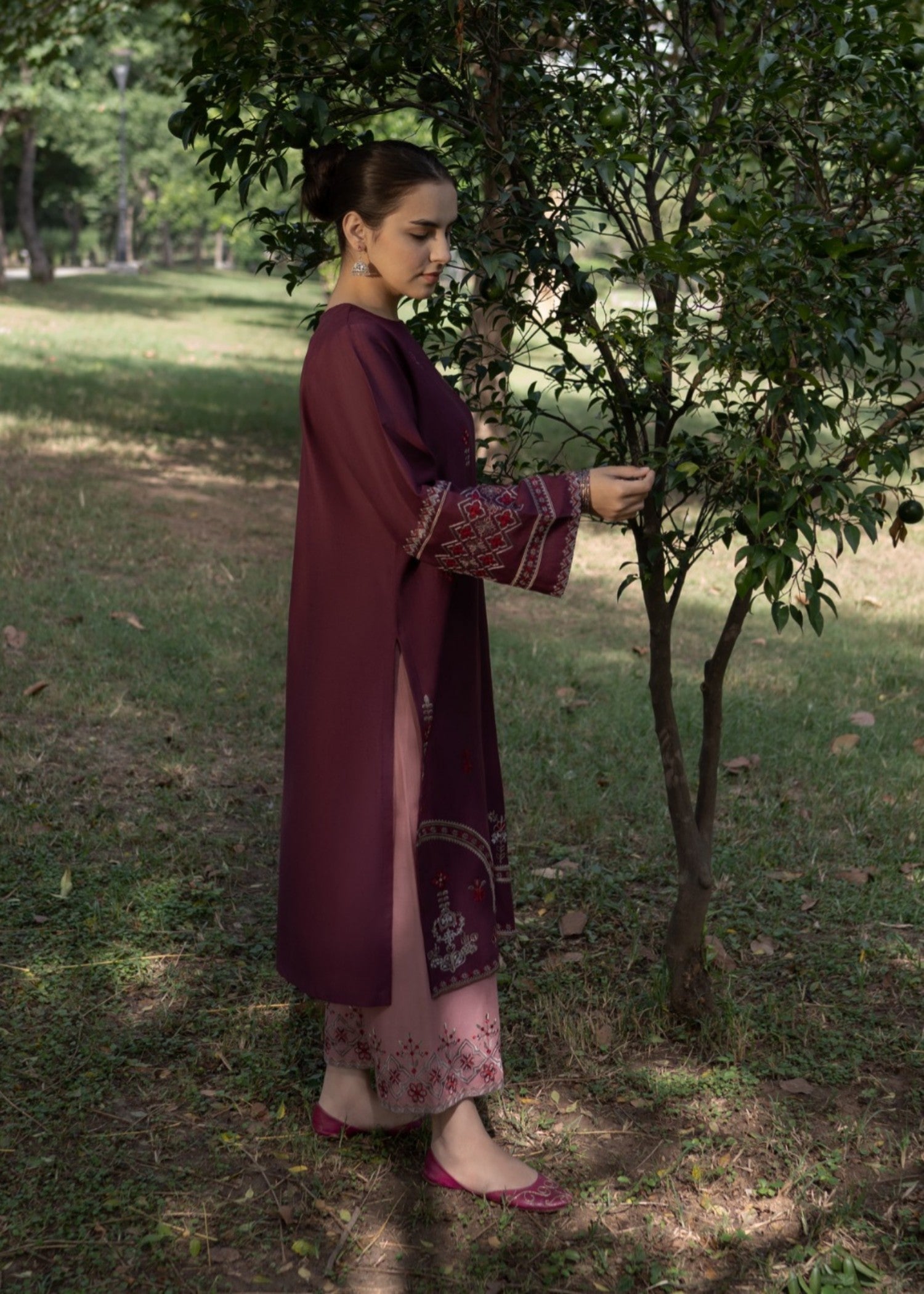 slub khaddar Kurta Set in Maroon