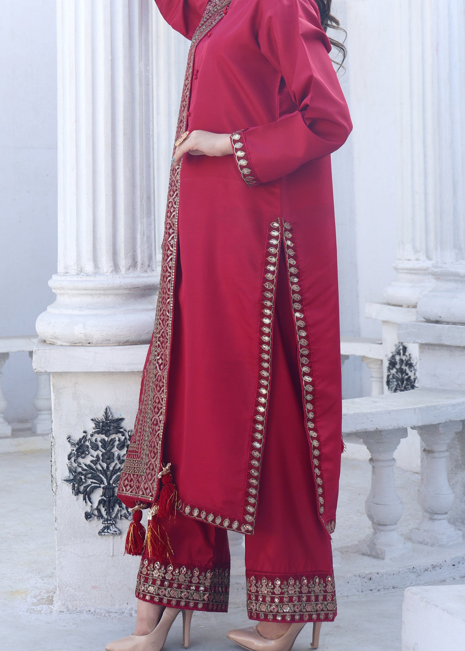 polyester-silk blend Kurta Set in Maroon