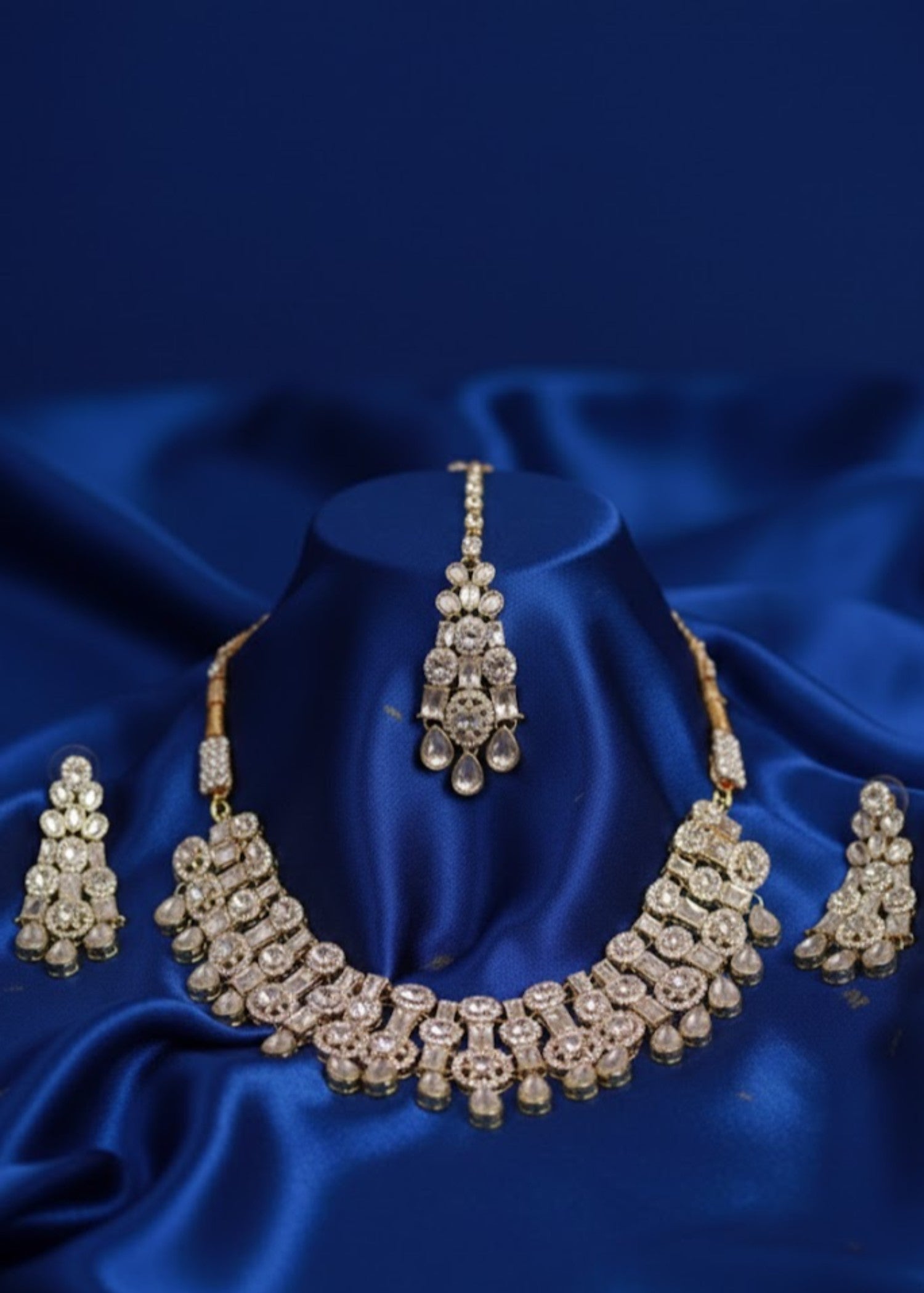 Jewelry Set in Silver, champagne Color by - Trendy Women Jewelry Set QOW8896