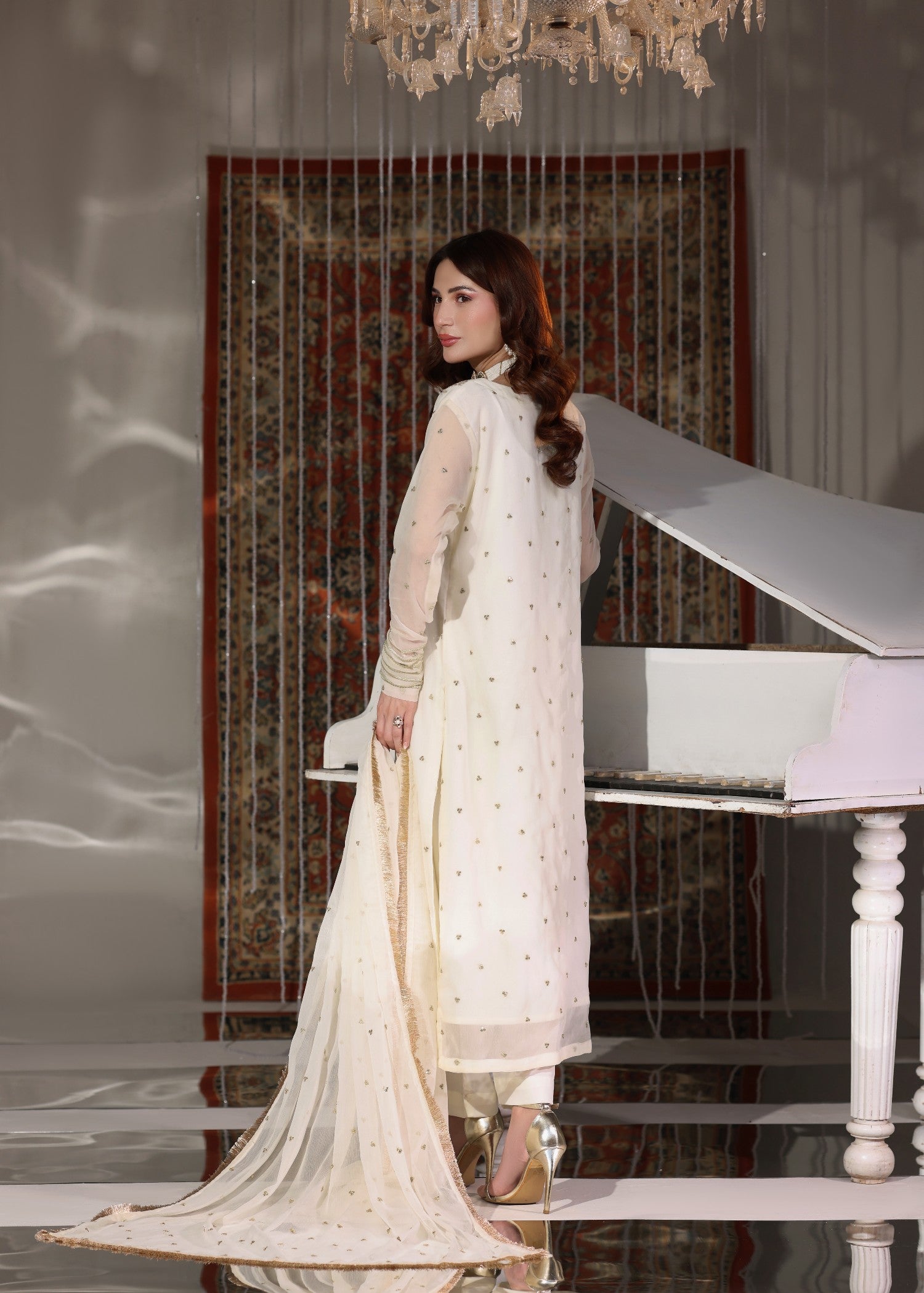 chiffon Kurta Set in Off-white