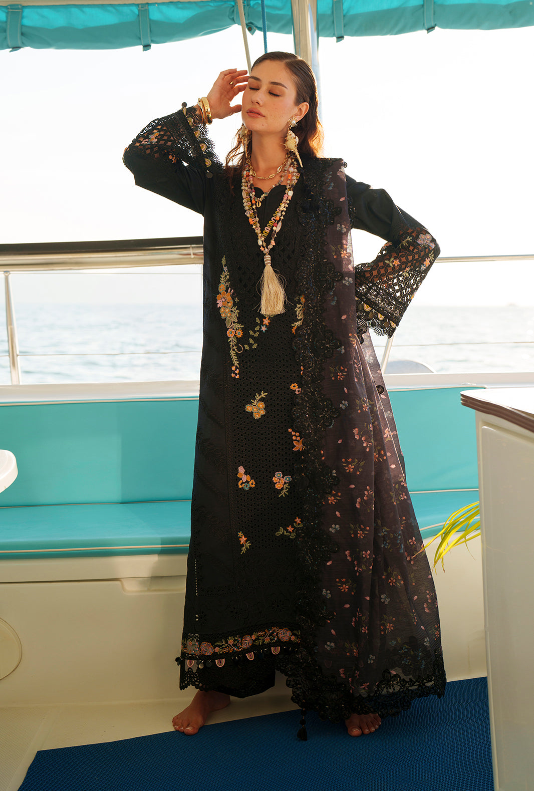 AJR Evara Luxury Lawn – Riela