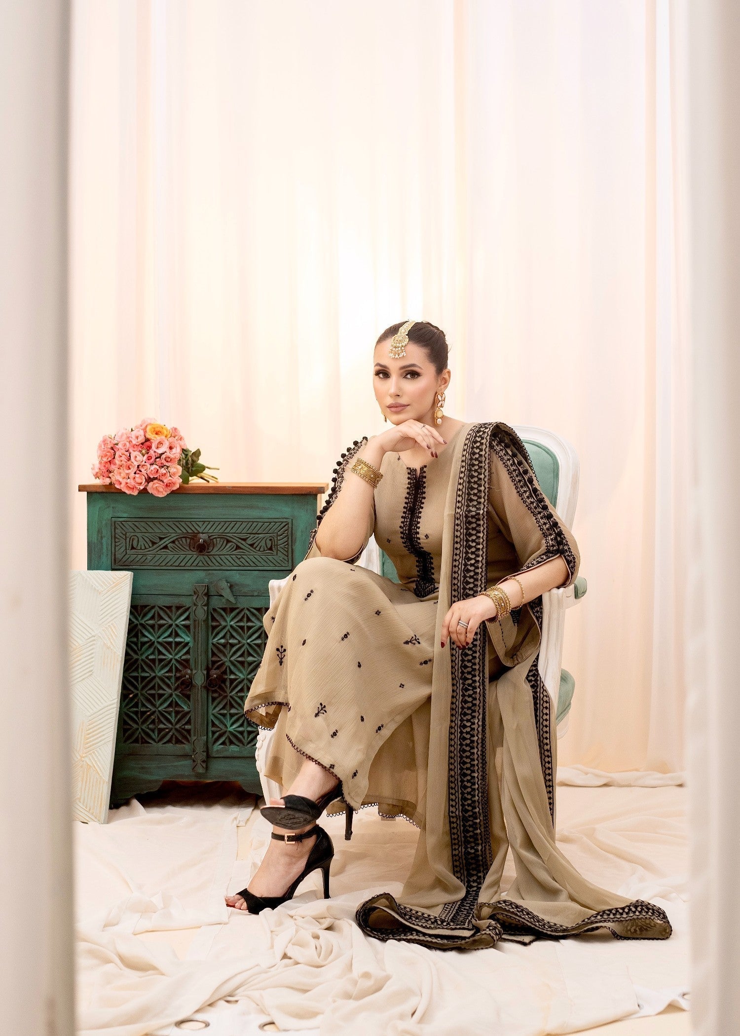 bemberg crinkle chiffon Kurta Set in Beige