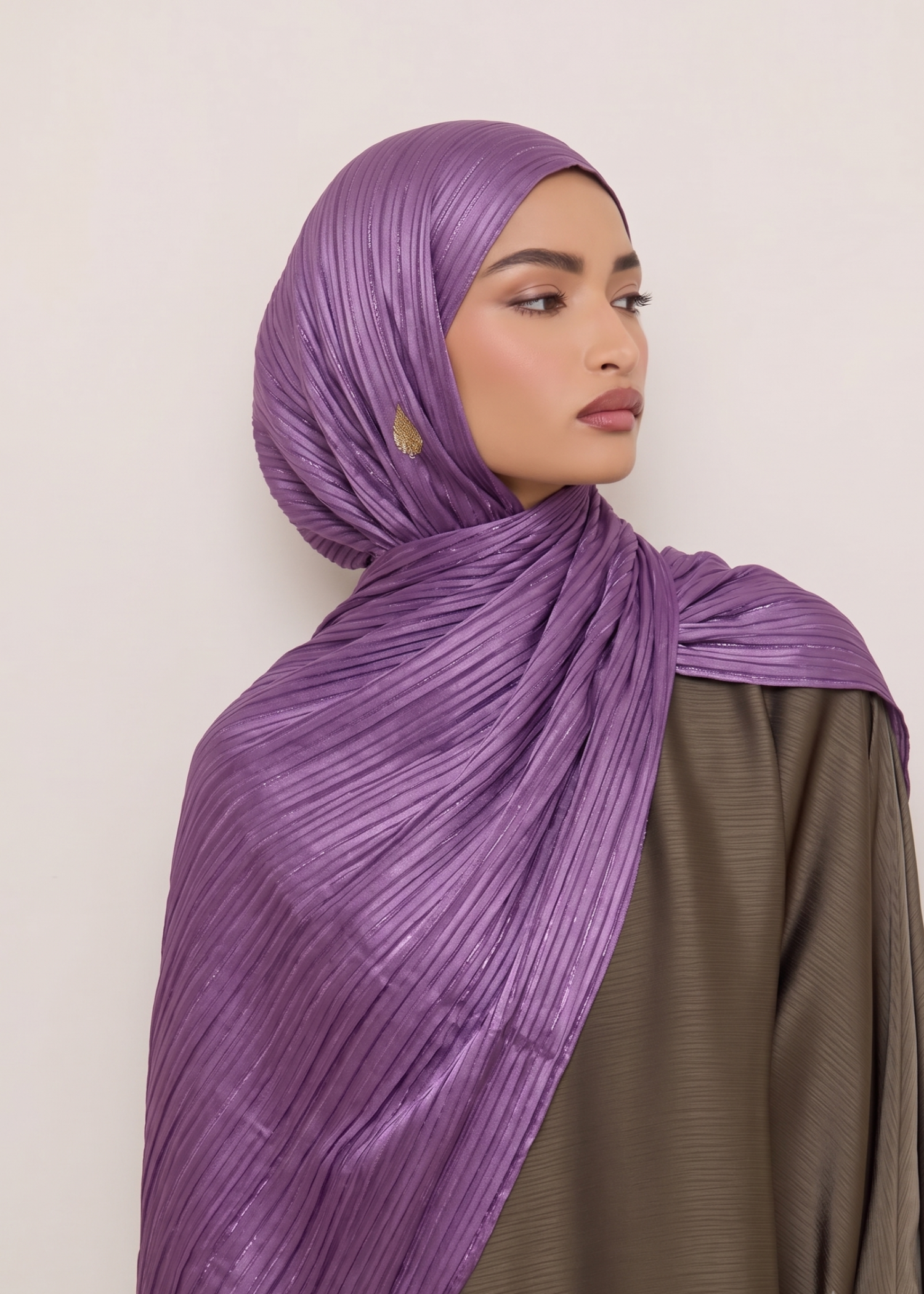 crinkle Hijab in Electric purple