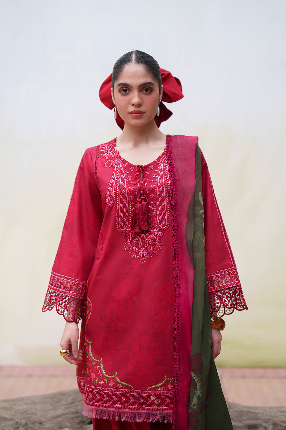 Laanem Luxury Lawn – NAYRA-A-SRL26-01