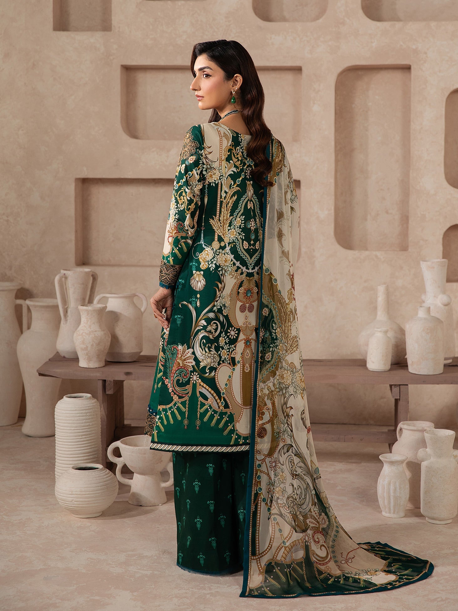 Syra Lawn – Vantae