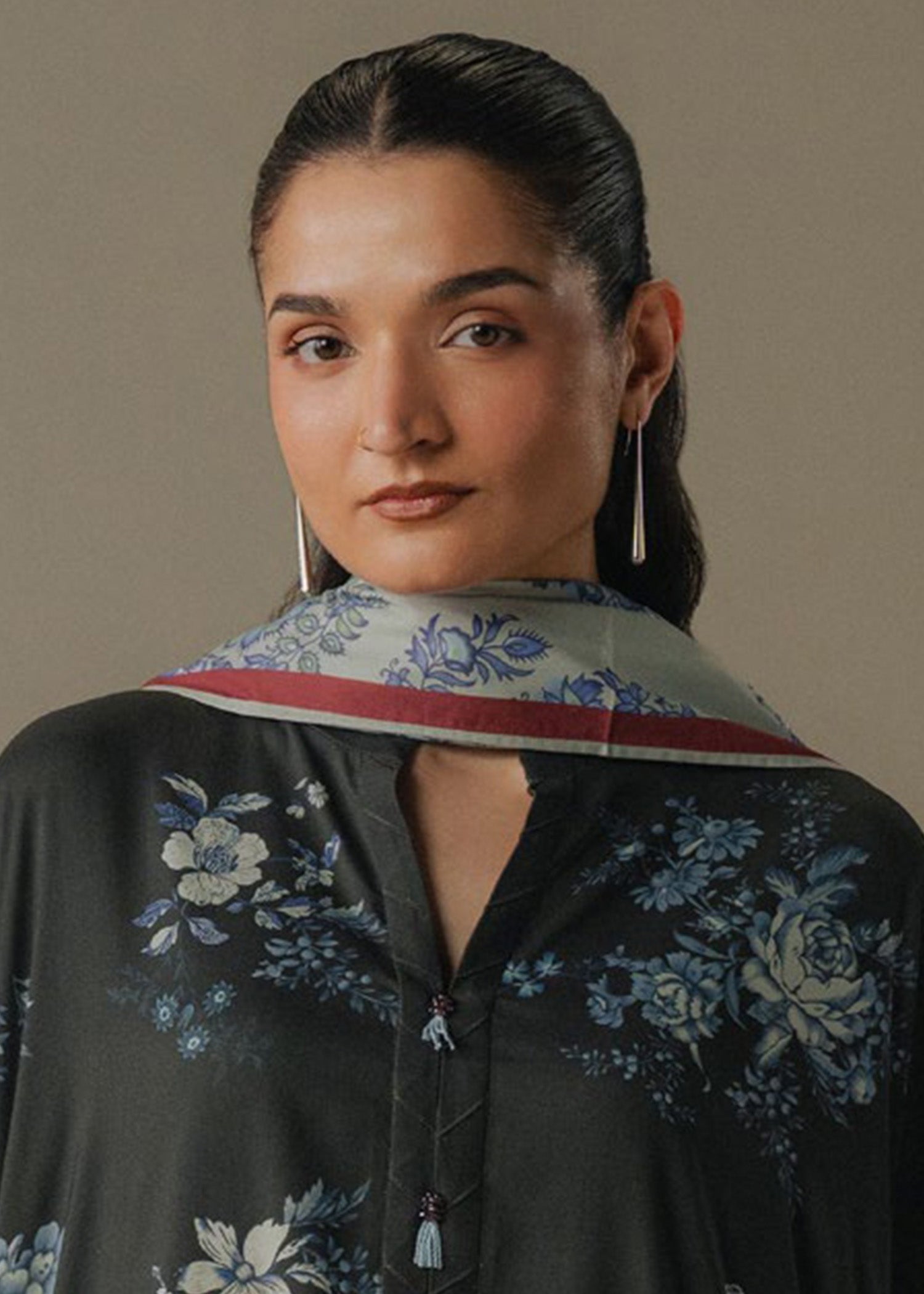 linen Unstitched in Black
