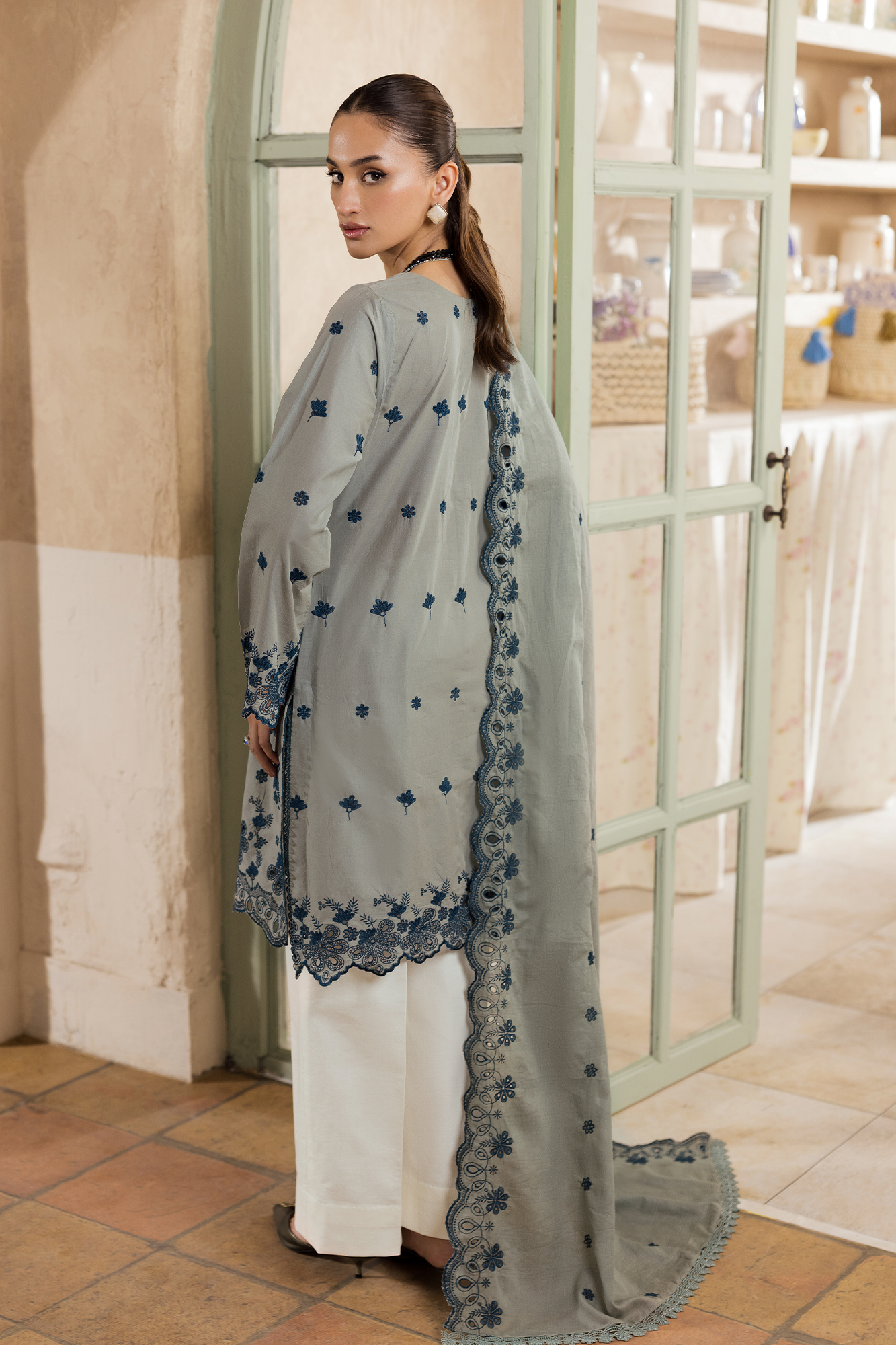 Nissa Chikankari Lawn – N-10