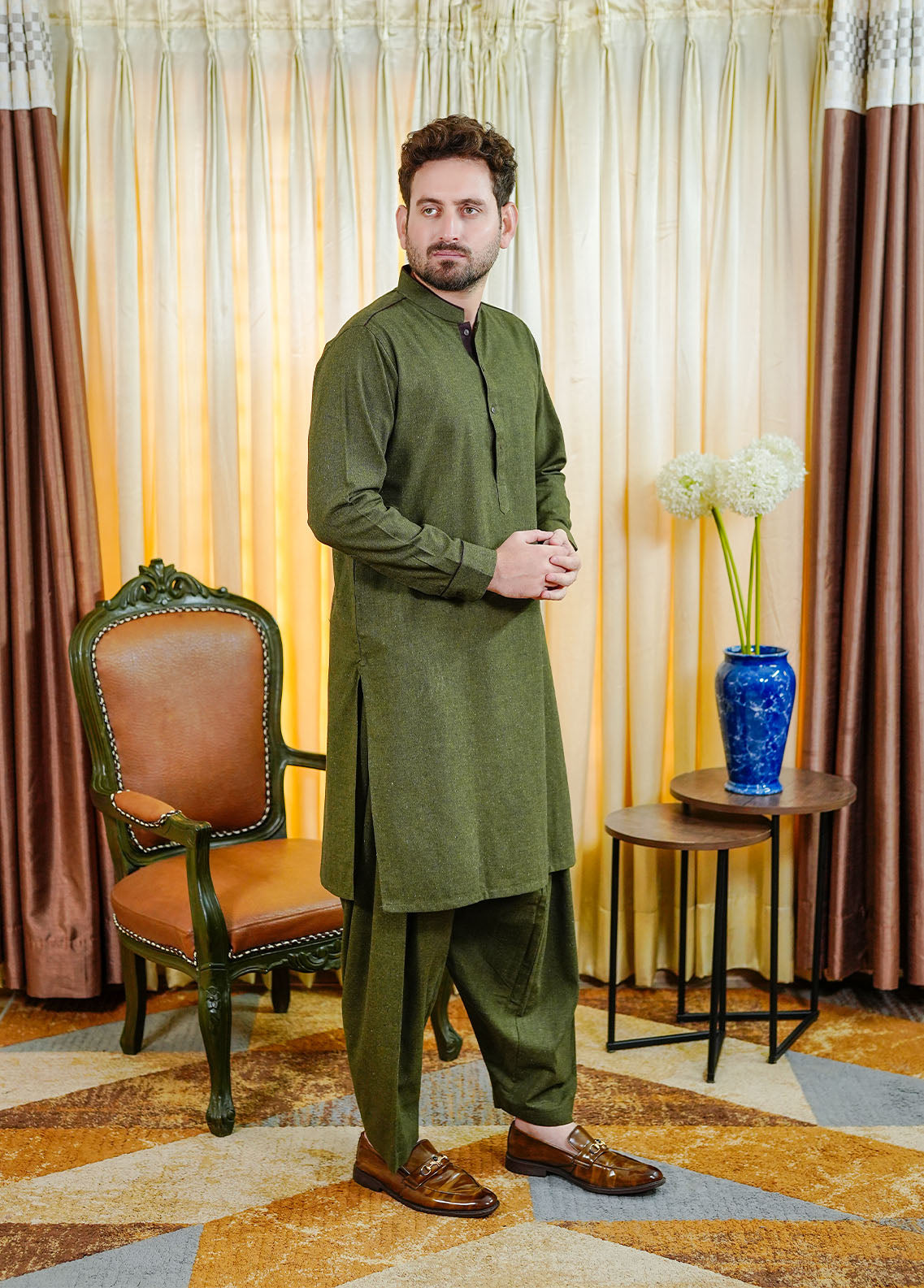woolen karandi Shalwar Kameez in Green