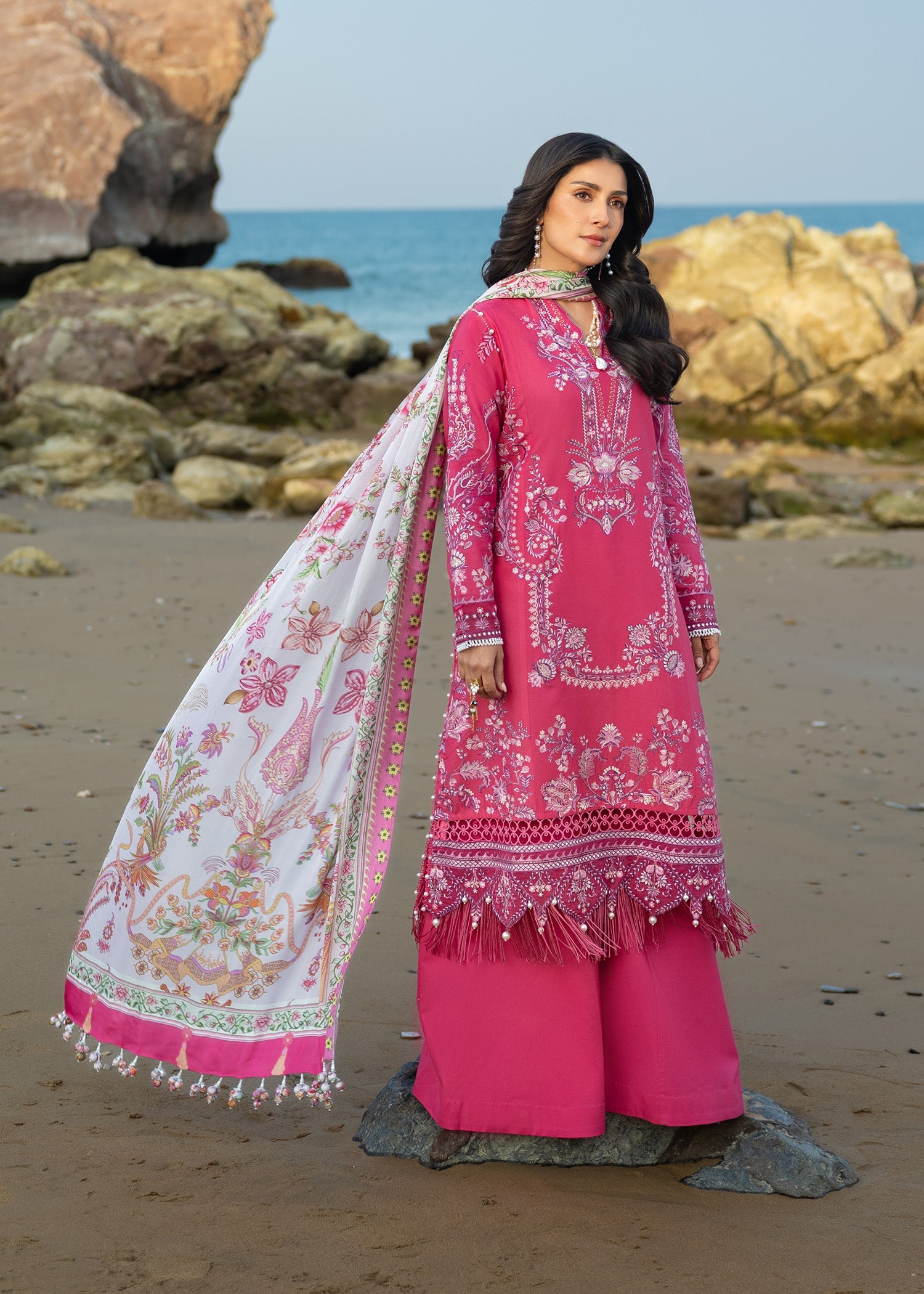 Festive Luxury Lawn – Gulrukh