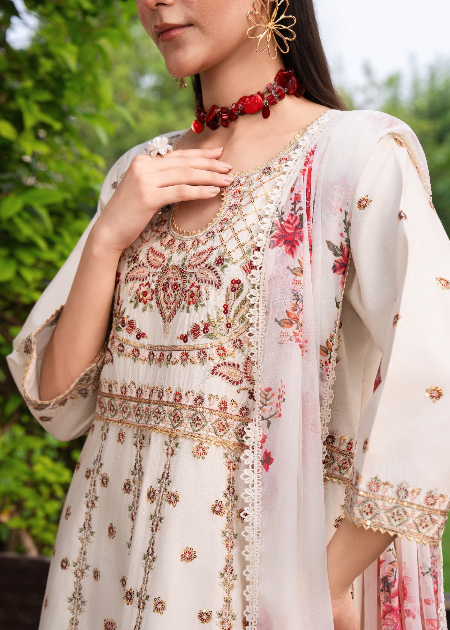 lawn Pishwas in Off-white