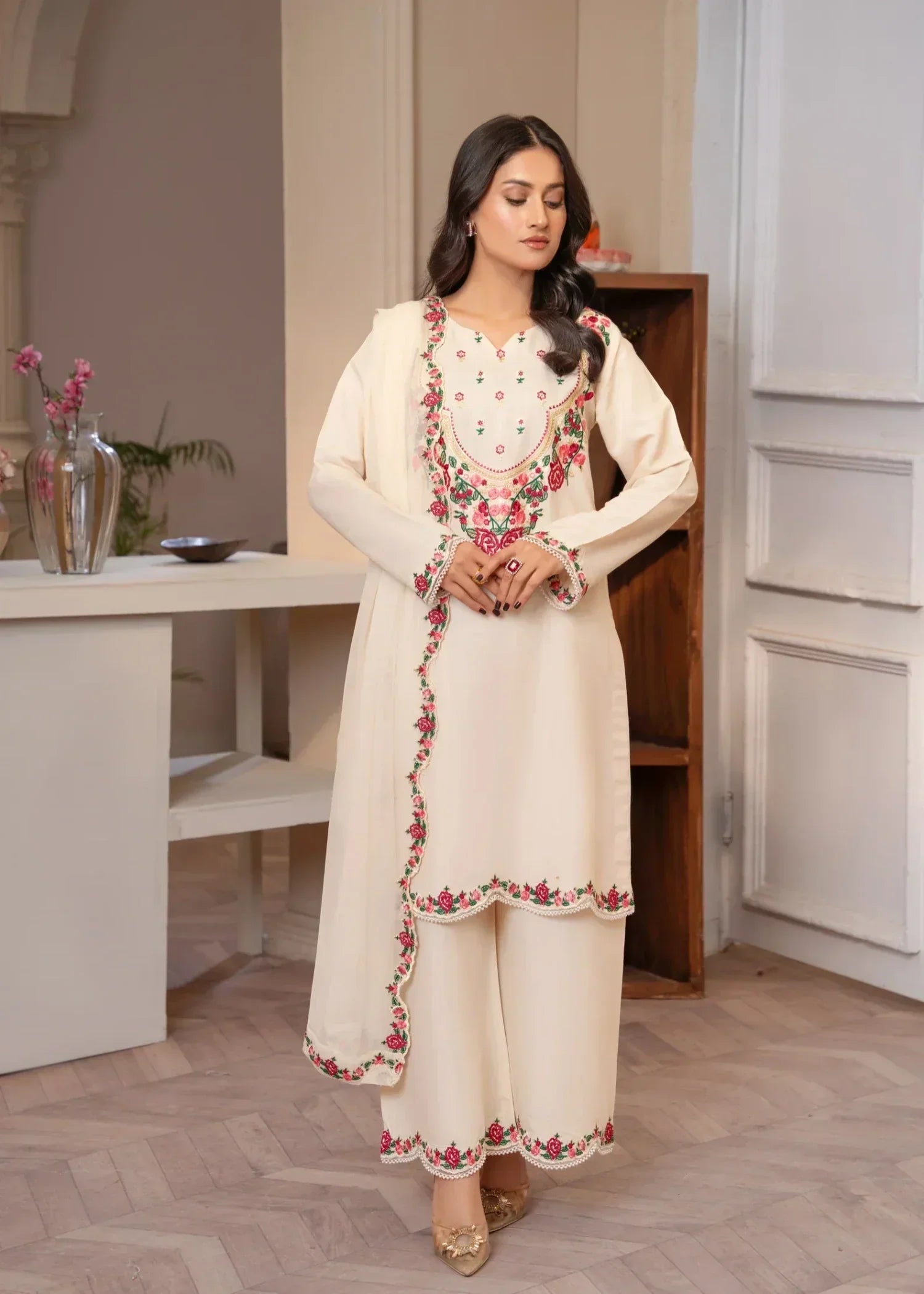 viscose raw silk Kurta Set in Off-white, cream