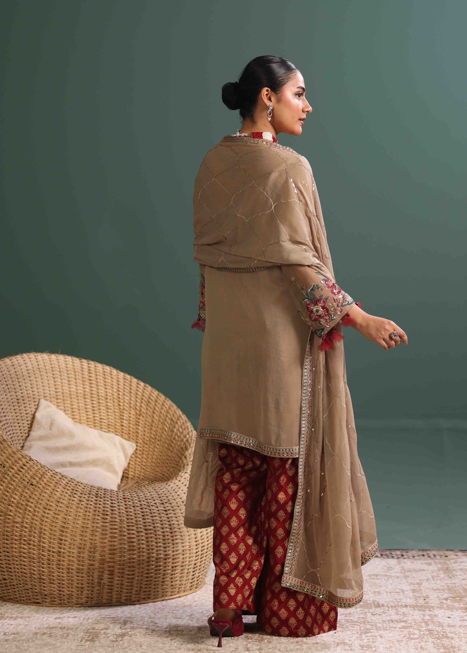crinkle chiffon Kurta Set in Warm grey