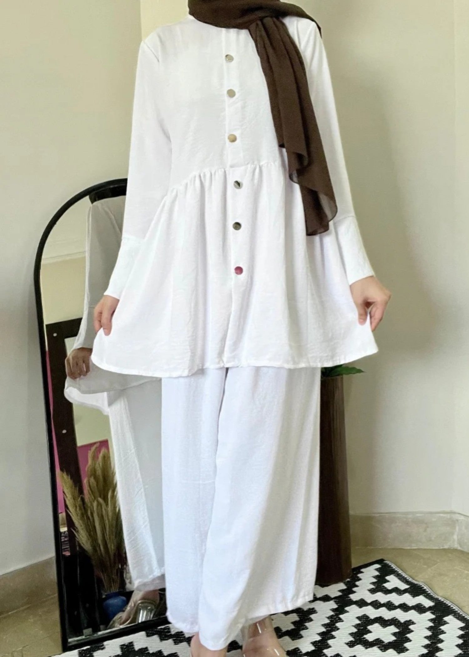crepe Short Frock in Pearl white