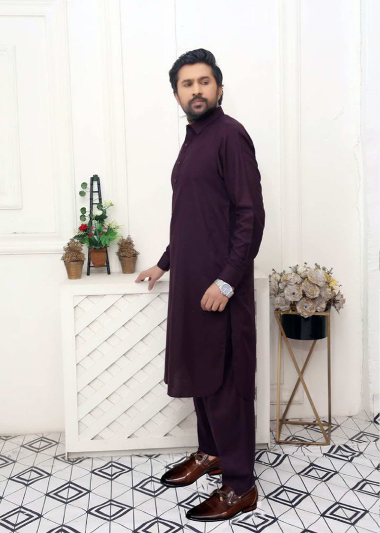 wash & wear Shalwar Kameez in Deep purple
