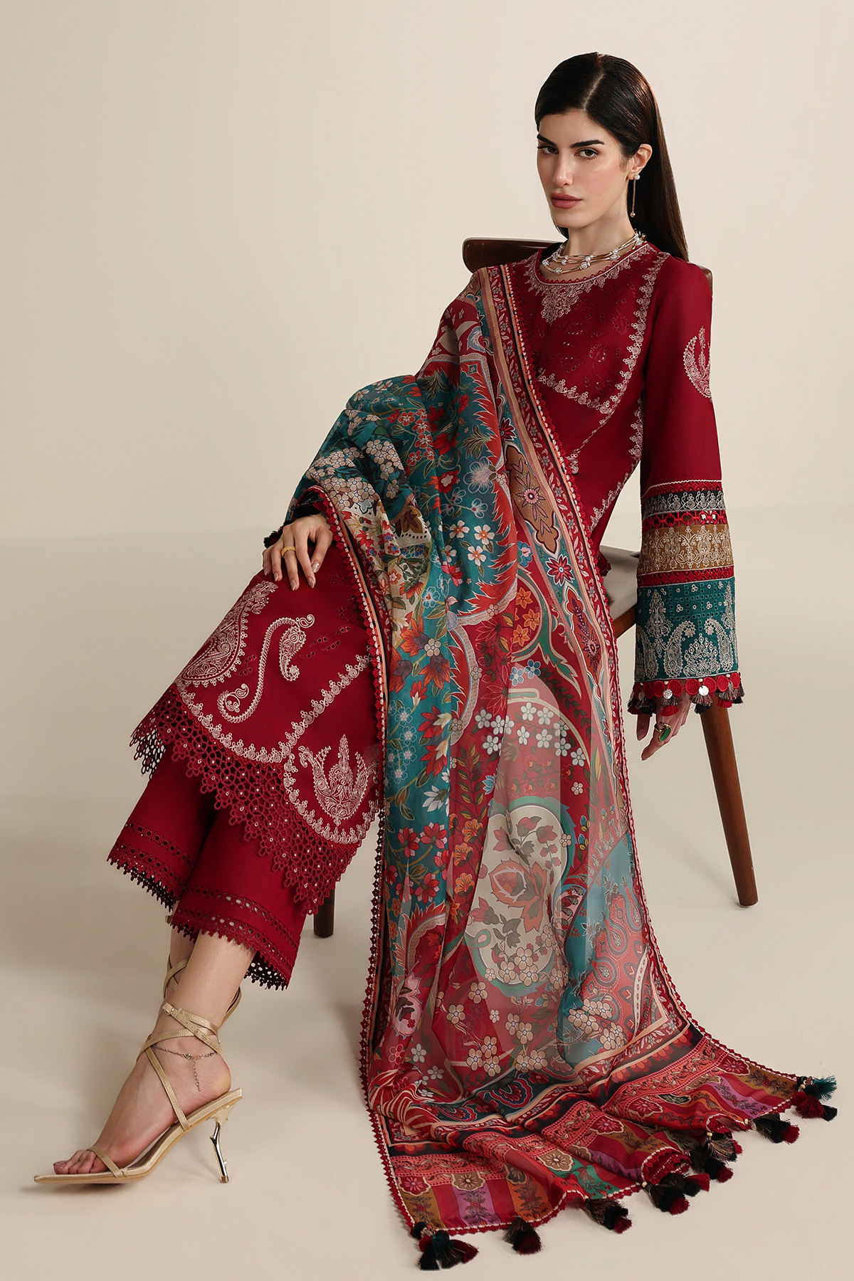 Iris Luxury Festive Lawn – IL26-D08