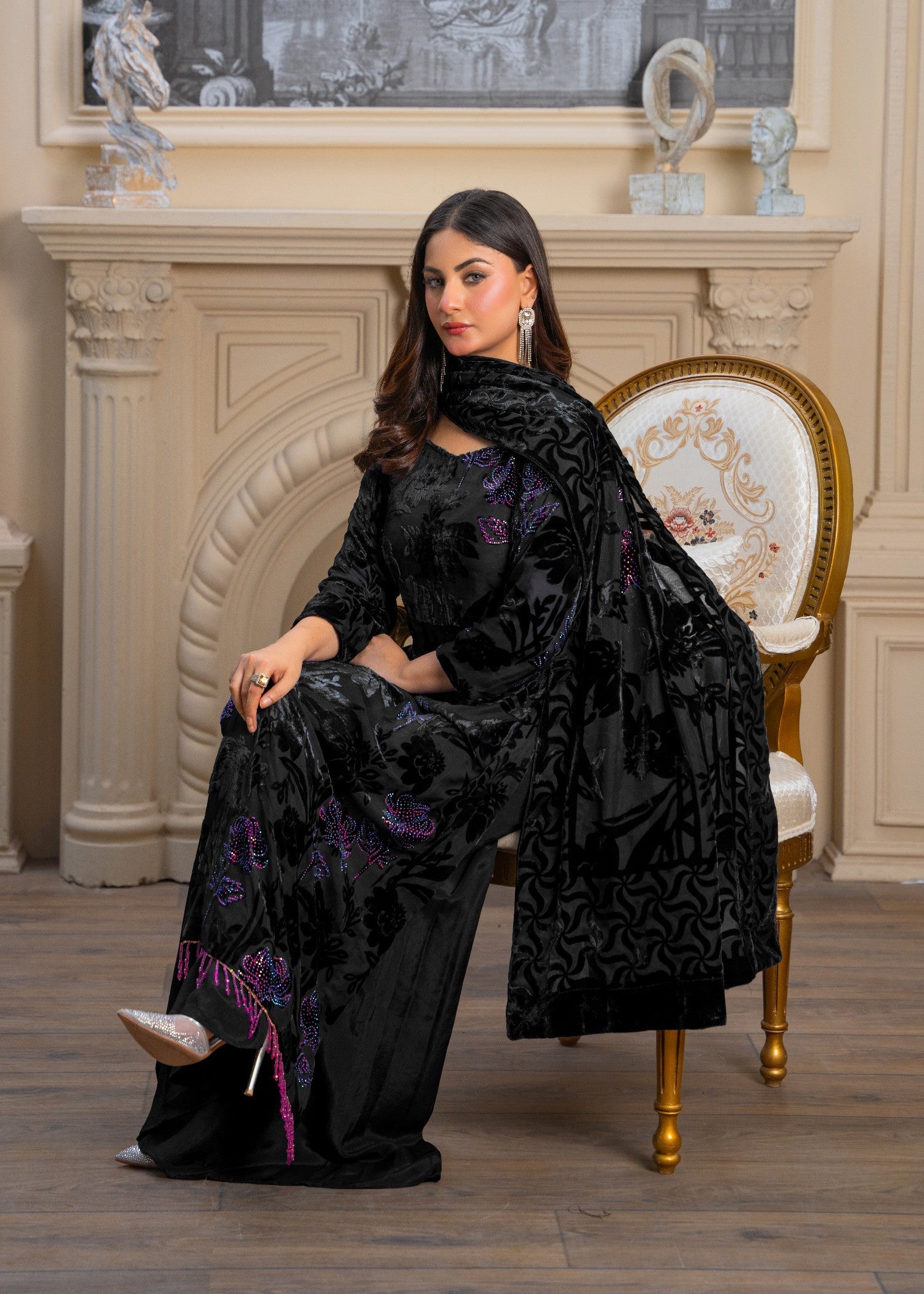 velvet Unstitched in Black