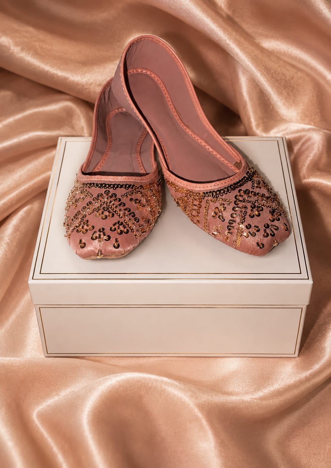 Khussa in Baby pink by - High Quality Women Khussa IXK3762