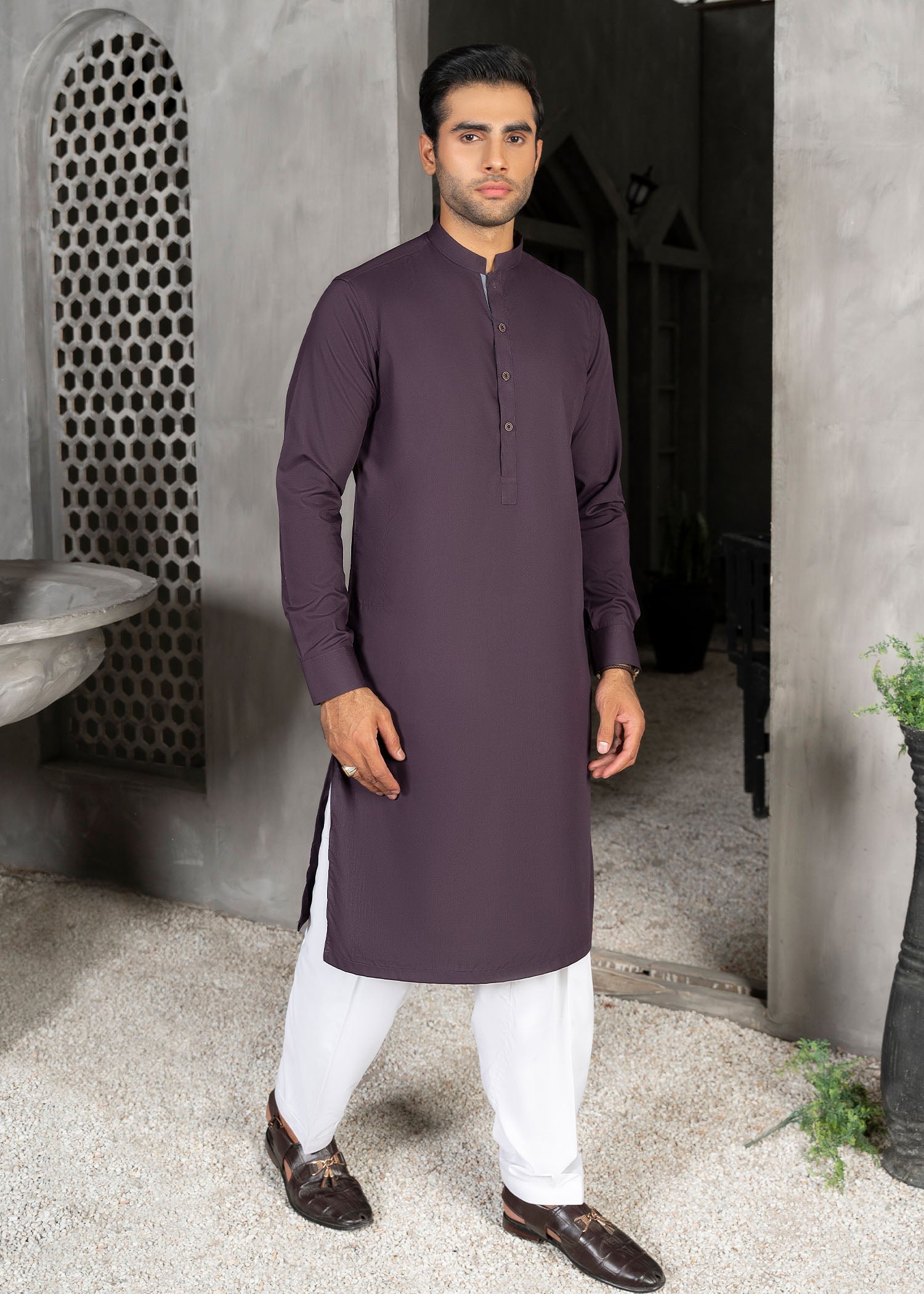 wash & wear Kurta Set in Plum by Thread & Weave By Zeplar