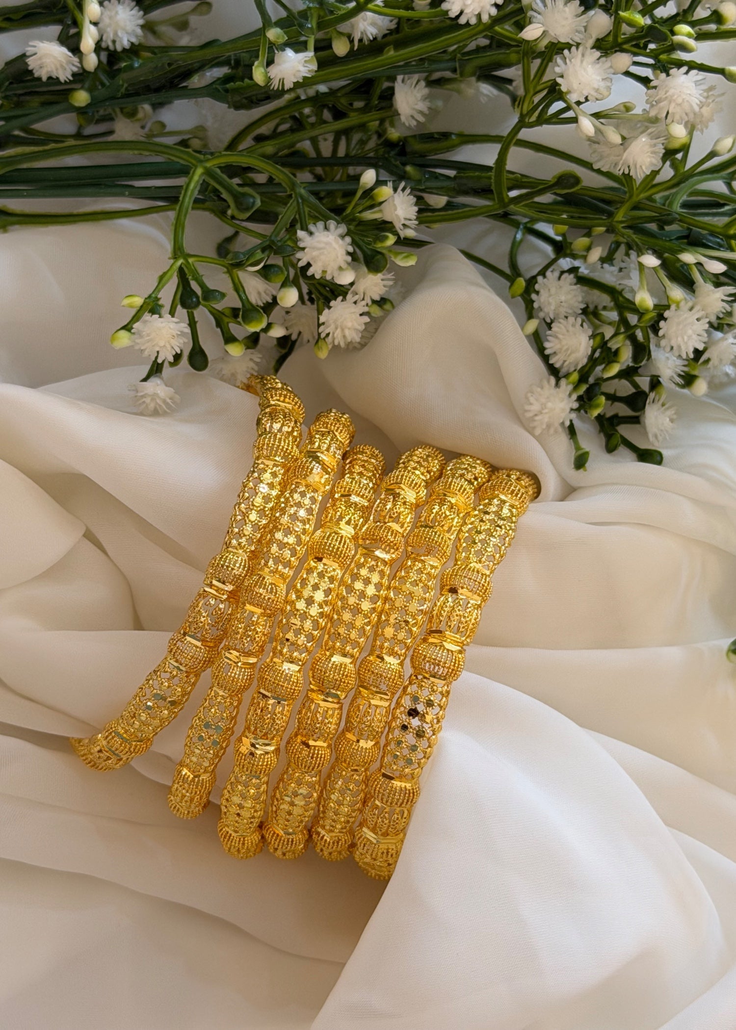 Bangles in Gold Color by - Trendy Women Bangles TJD9168