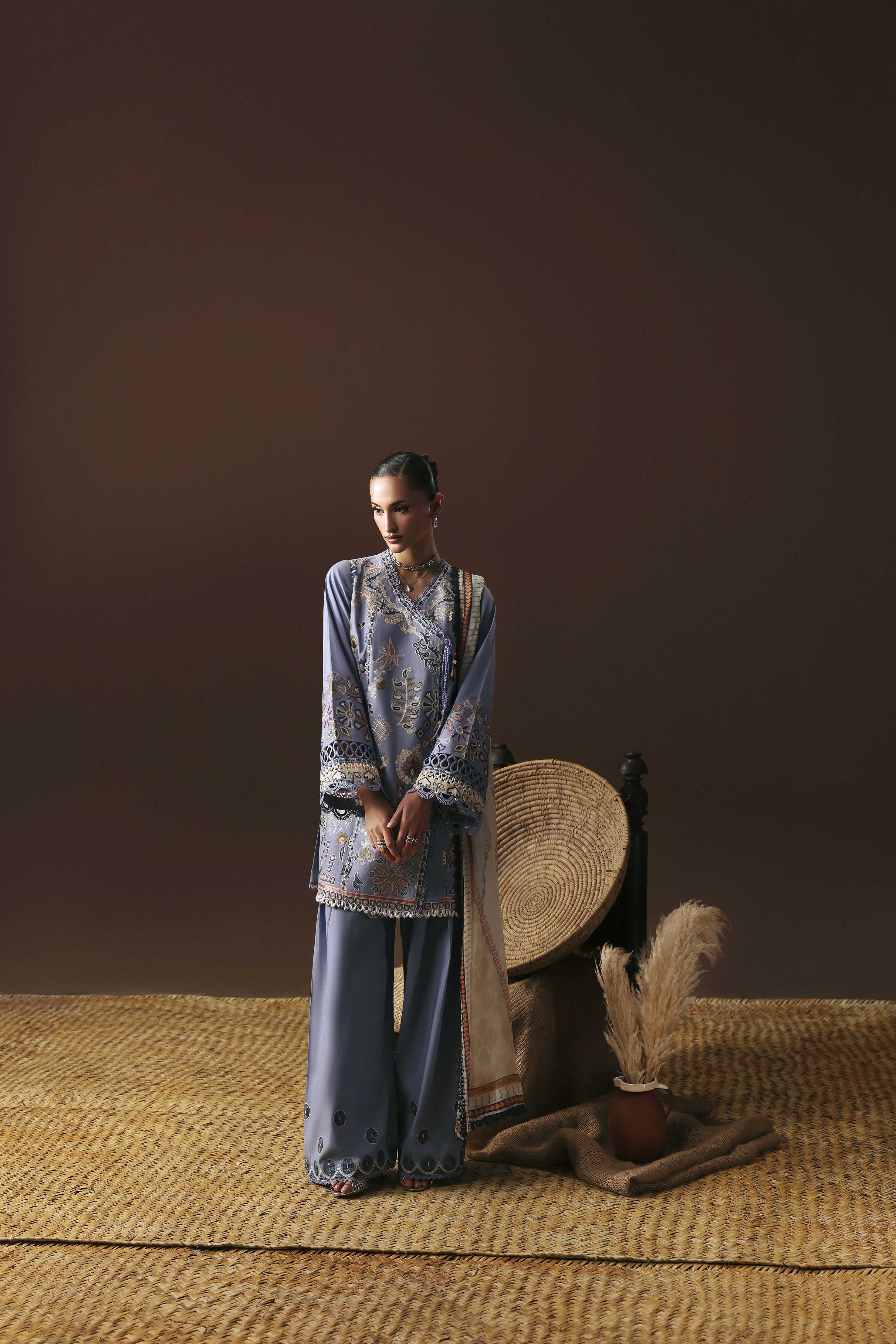 Luxury Lawn – SL-02-26-V2