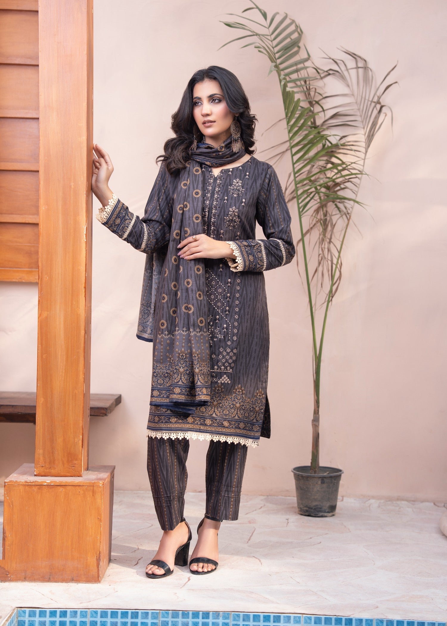 dhanak Kurta Set in Steal grey