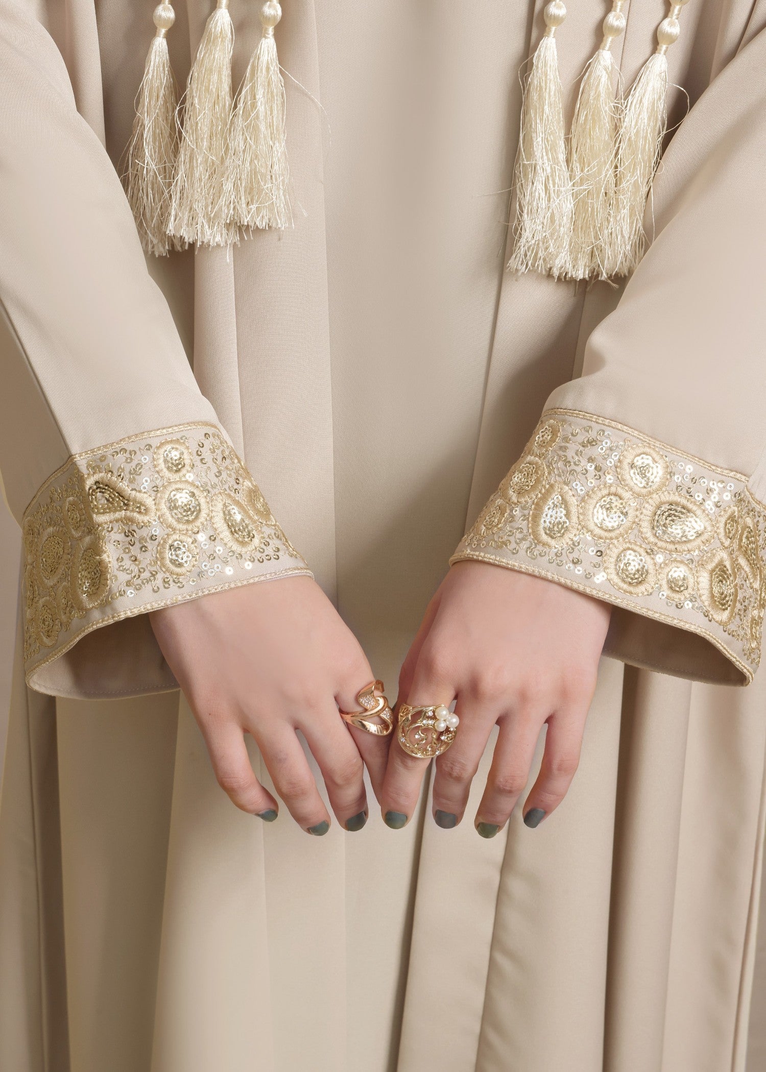 nidha Abaya in Cream