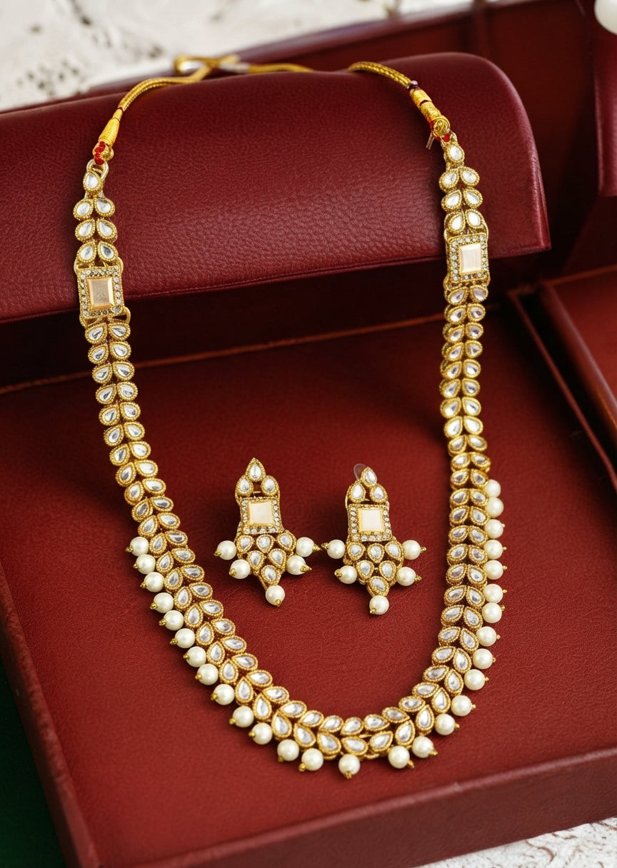 Jewelry Set in Pearl white Color by - Trendy Women Jewelry Set NIZ6086