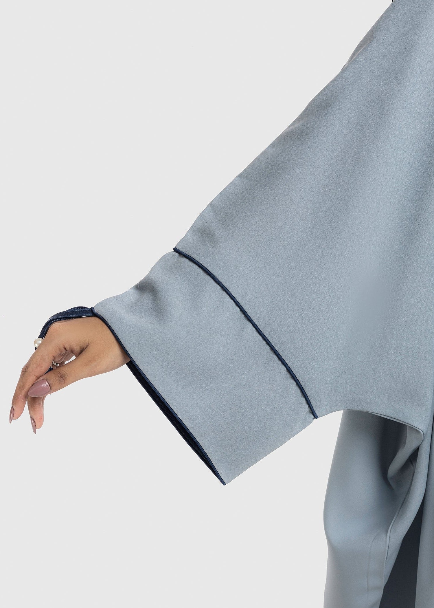 polyester Abaya in Cloud blue