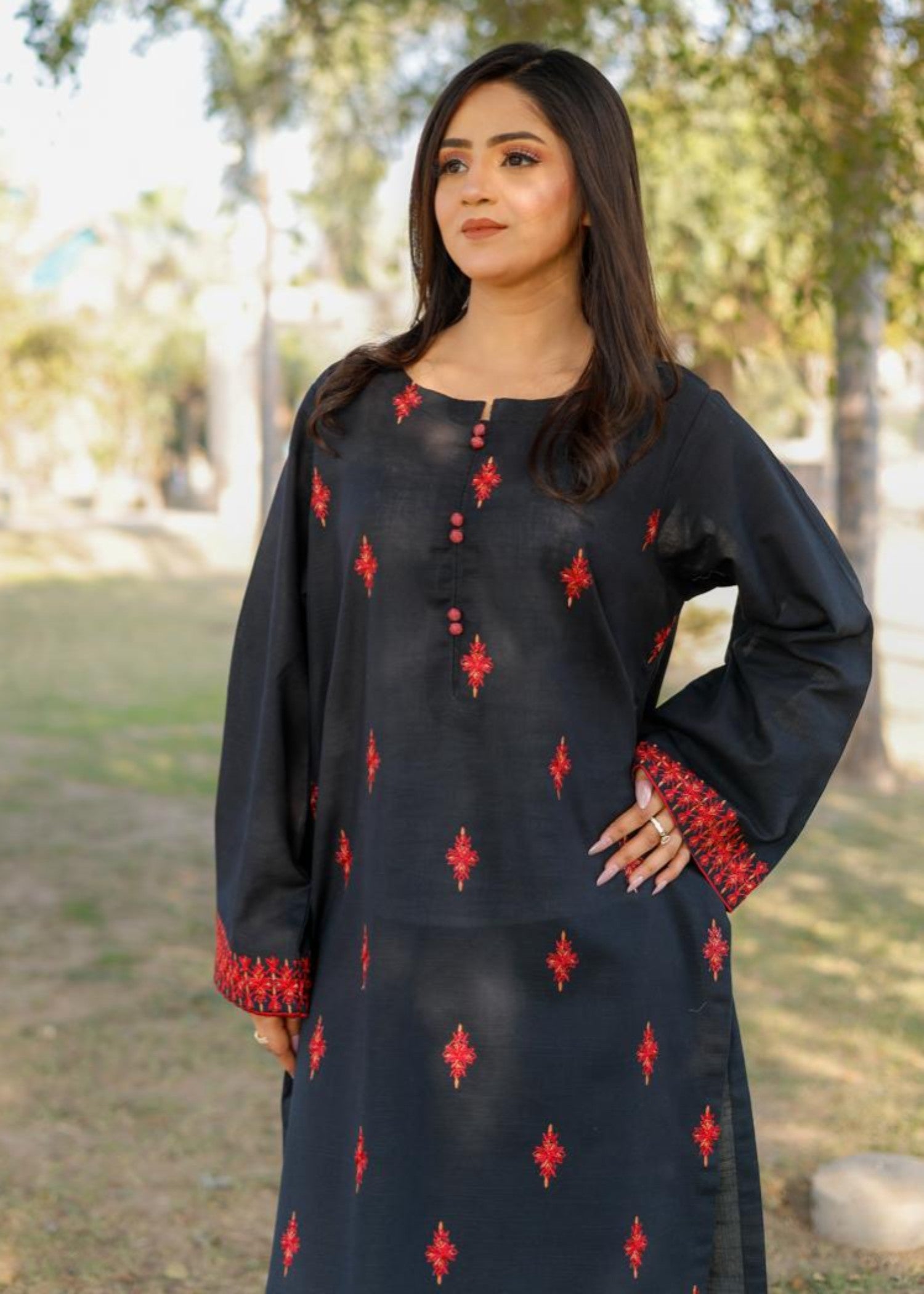 khaddar Kurta Set in Black