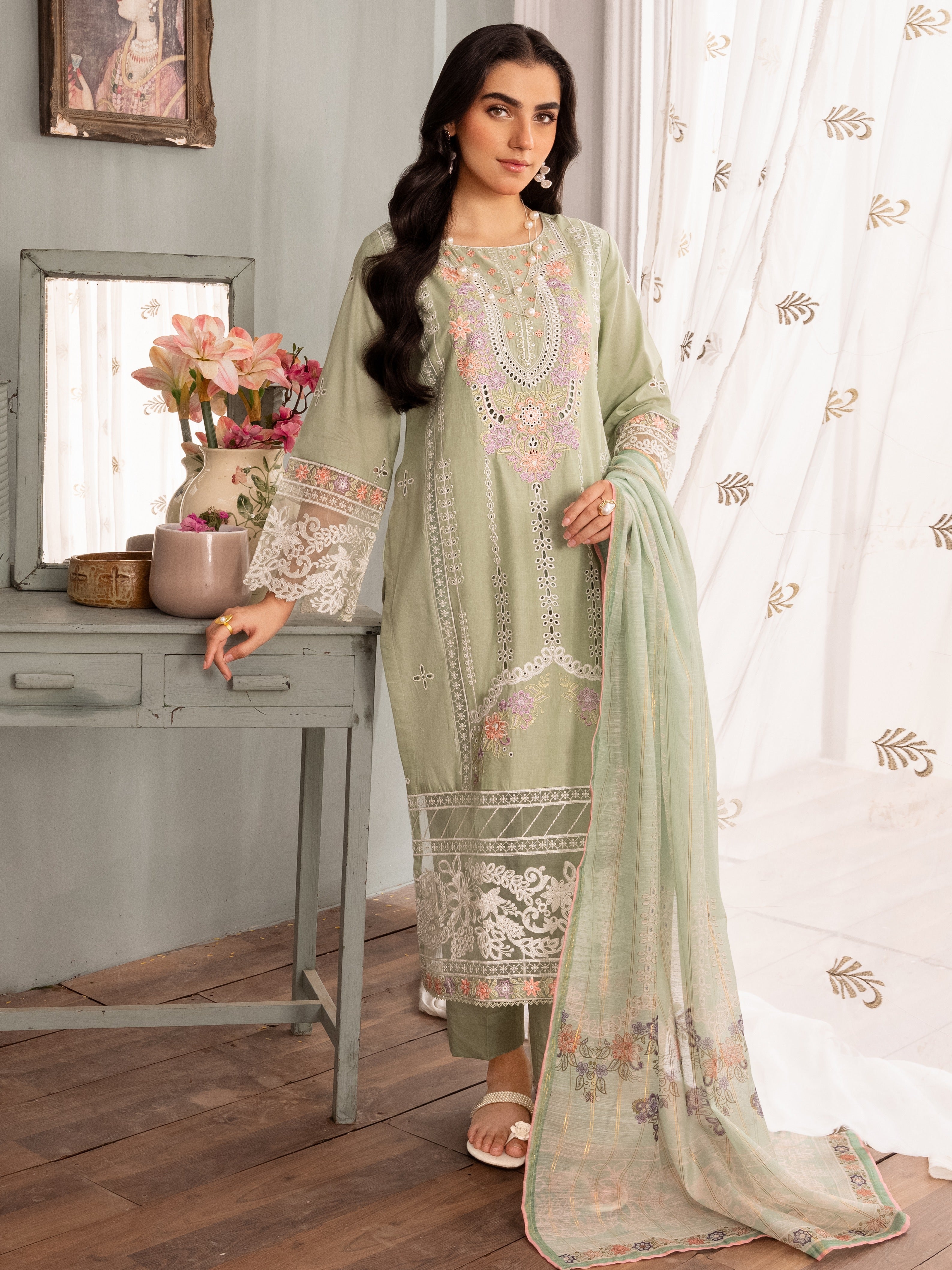 lawn Kurta Set in Pistachio green