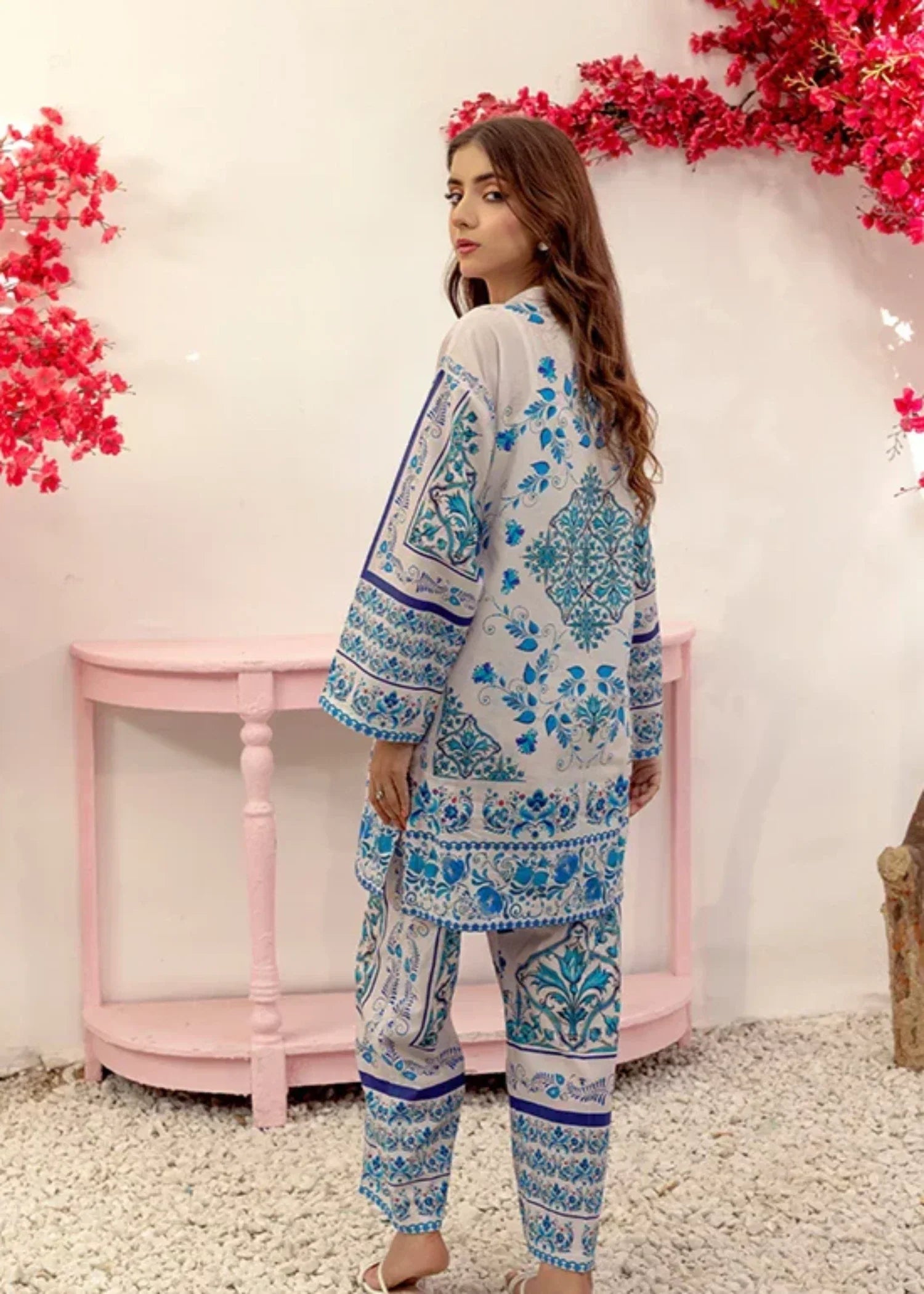 lawn Co Ord Sets in Ghost white