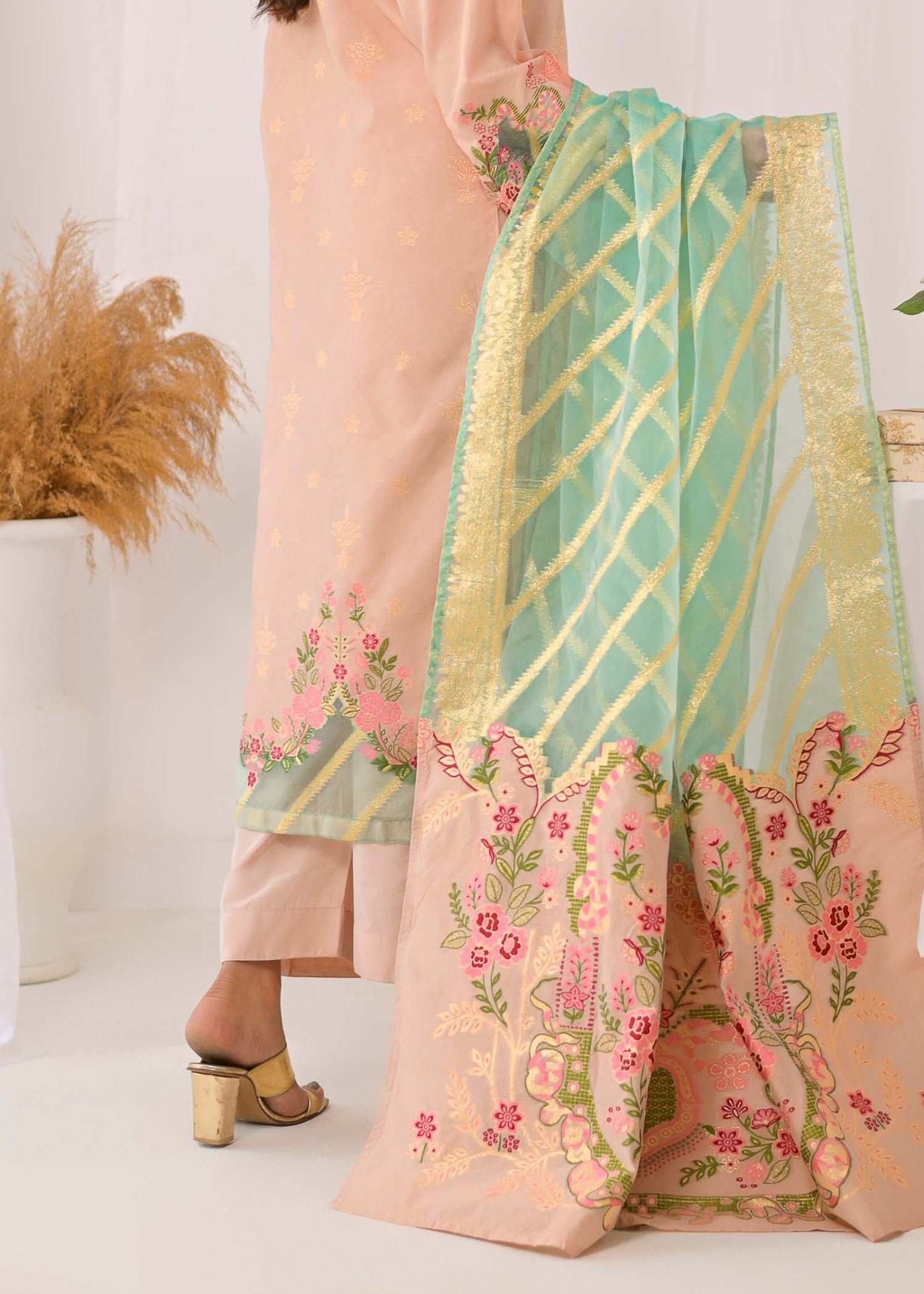 jacquard Kurta Set in Peach pink