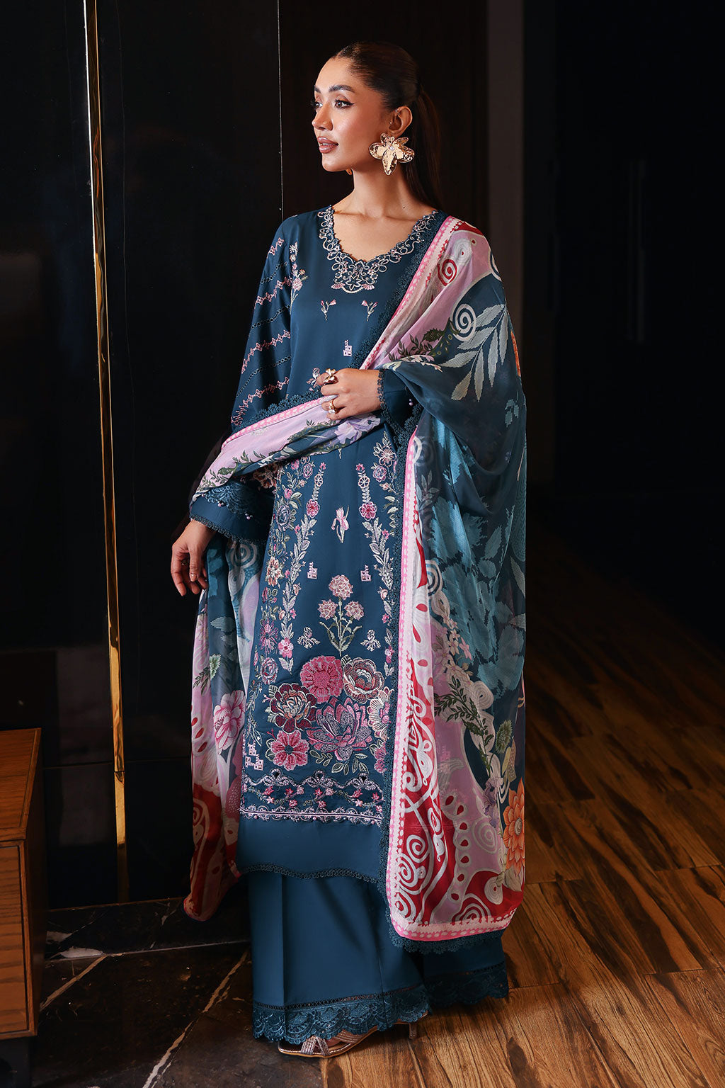 Andaaz Luxury Lawn – Z-1405