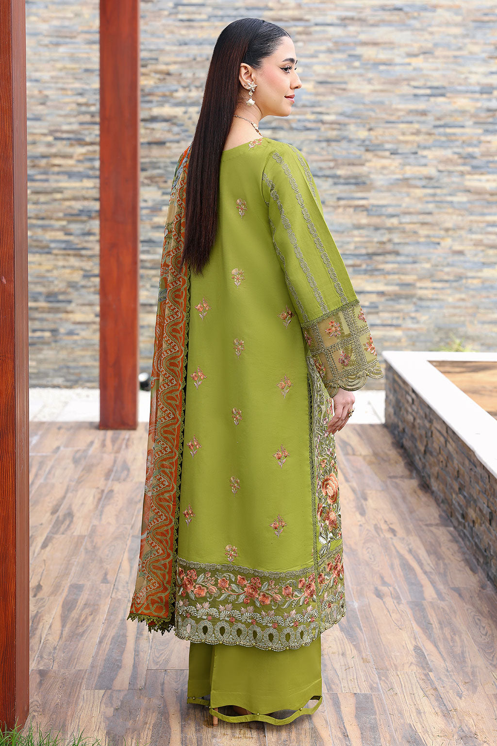 Andaaz Luxury Lawn – Z-1408