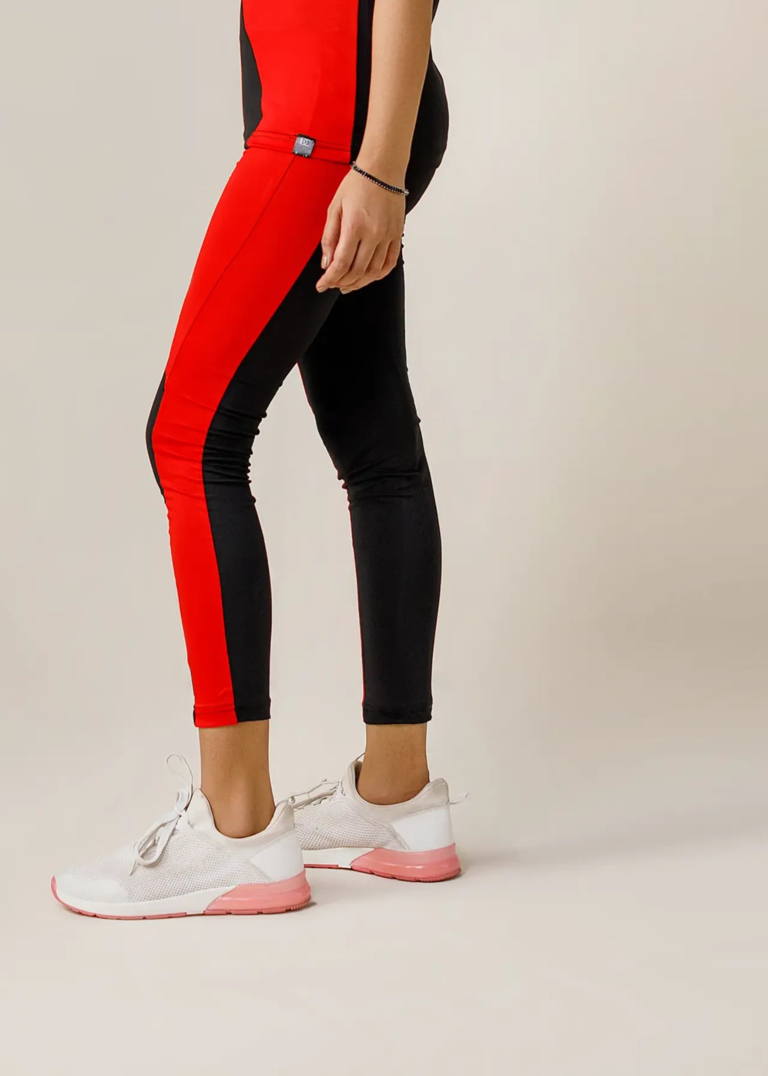 polyester Leggings in Red, black