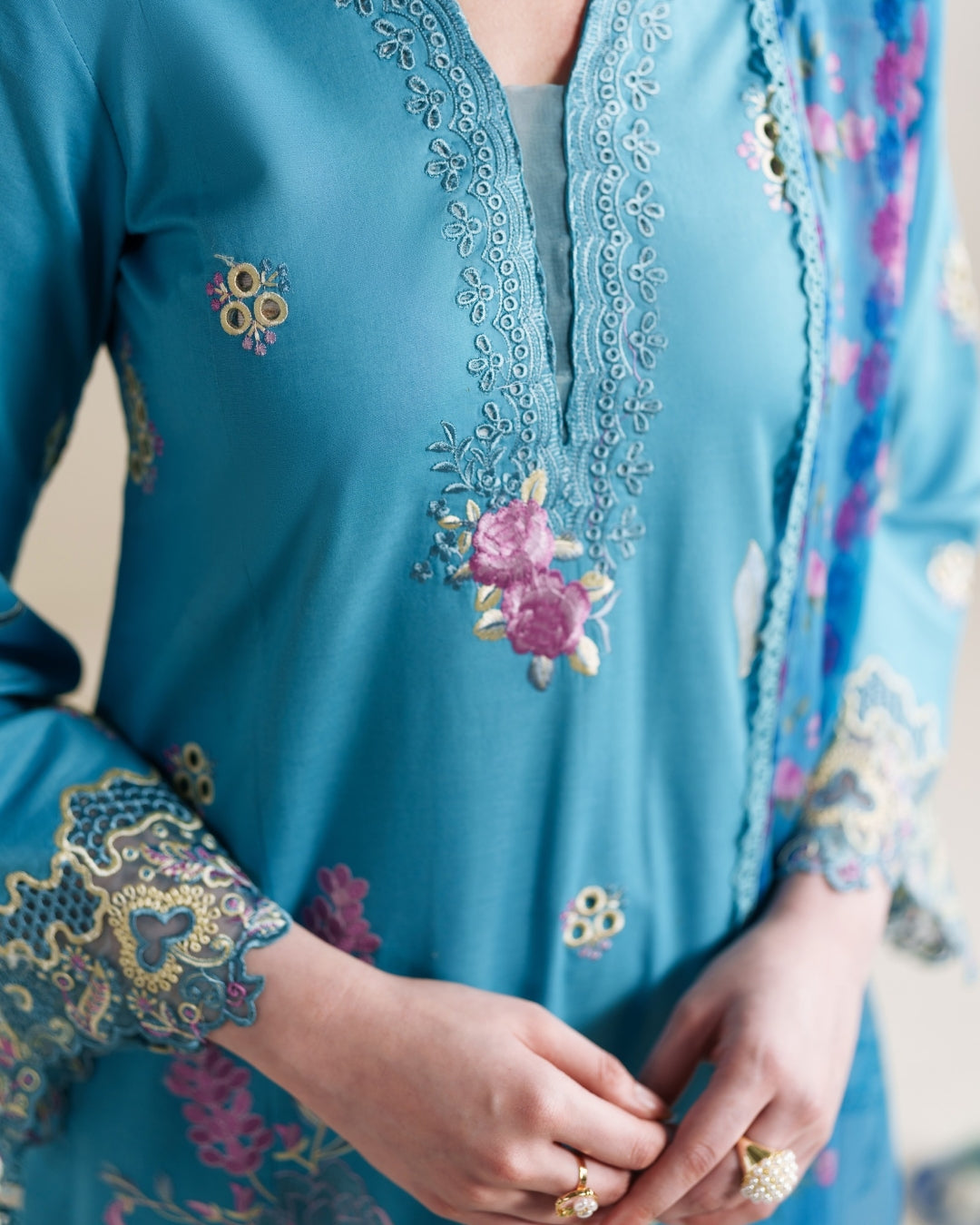 Whispers of Summer Luxury Lawn – SKYLA