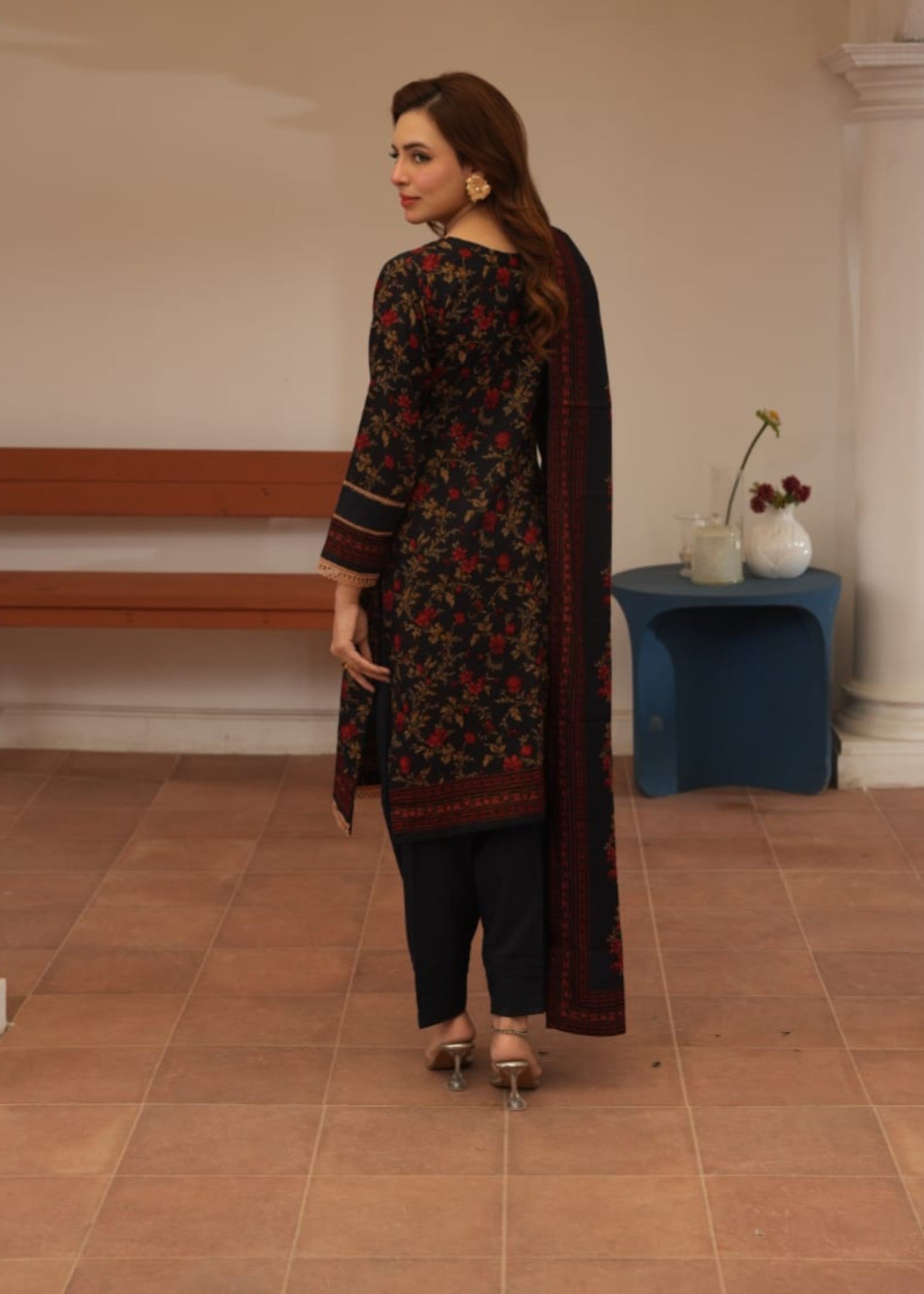 dhanak Kurta Set in Navy blue