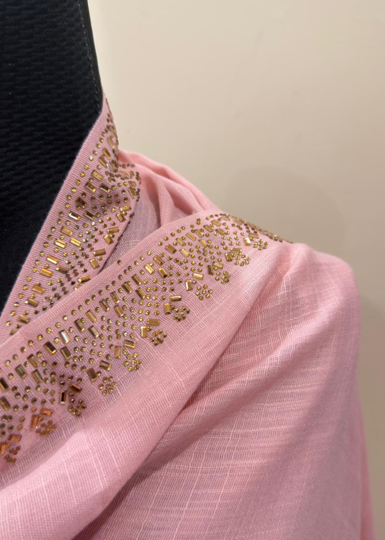 slub lawn Hijab in Cherry blossom pink