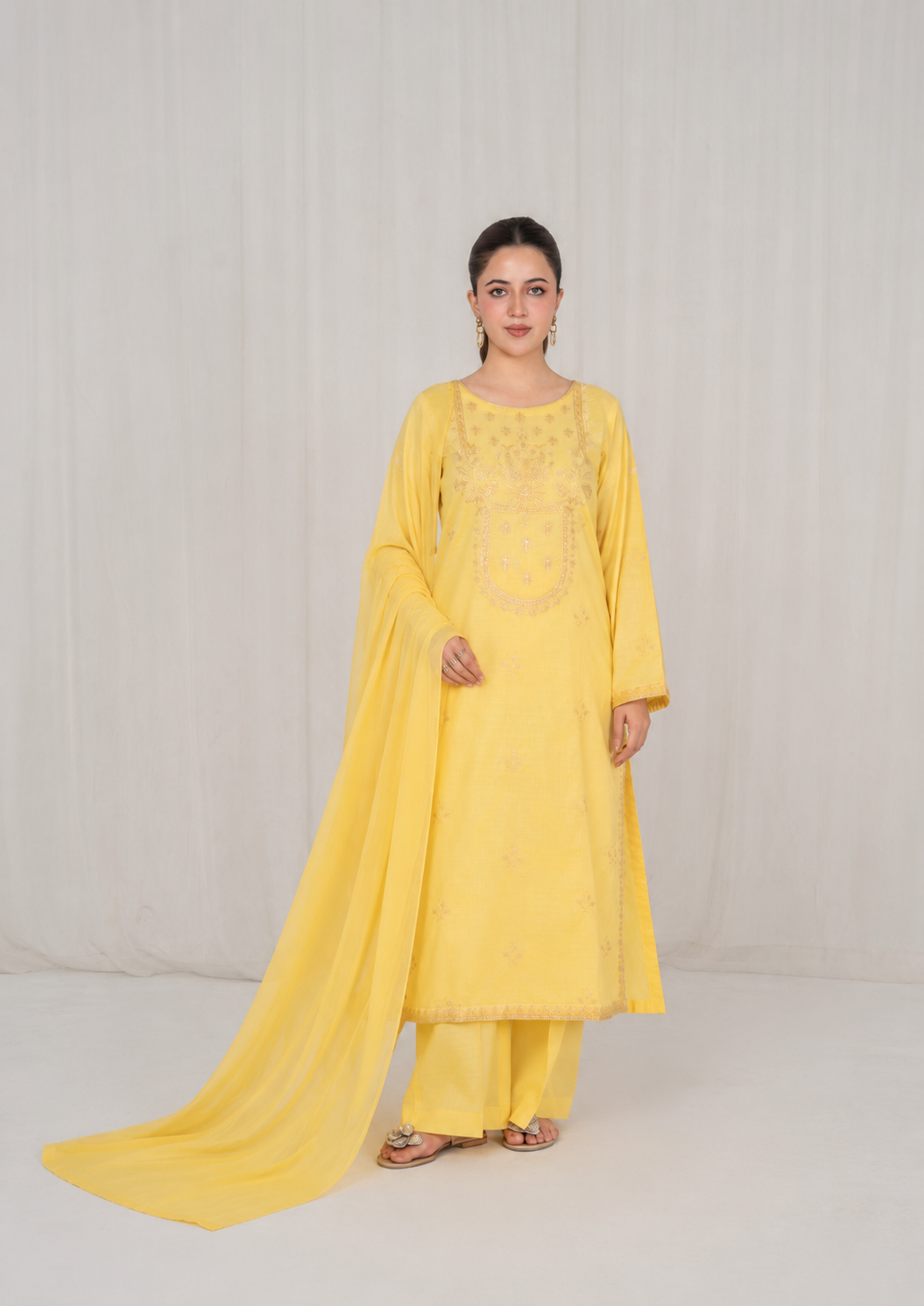 lawn Kurta Set in Lemon