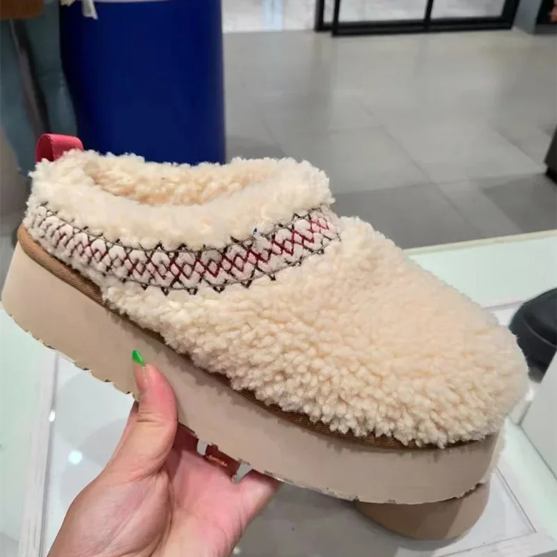 KESS POPULAR BOOTS