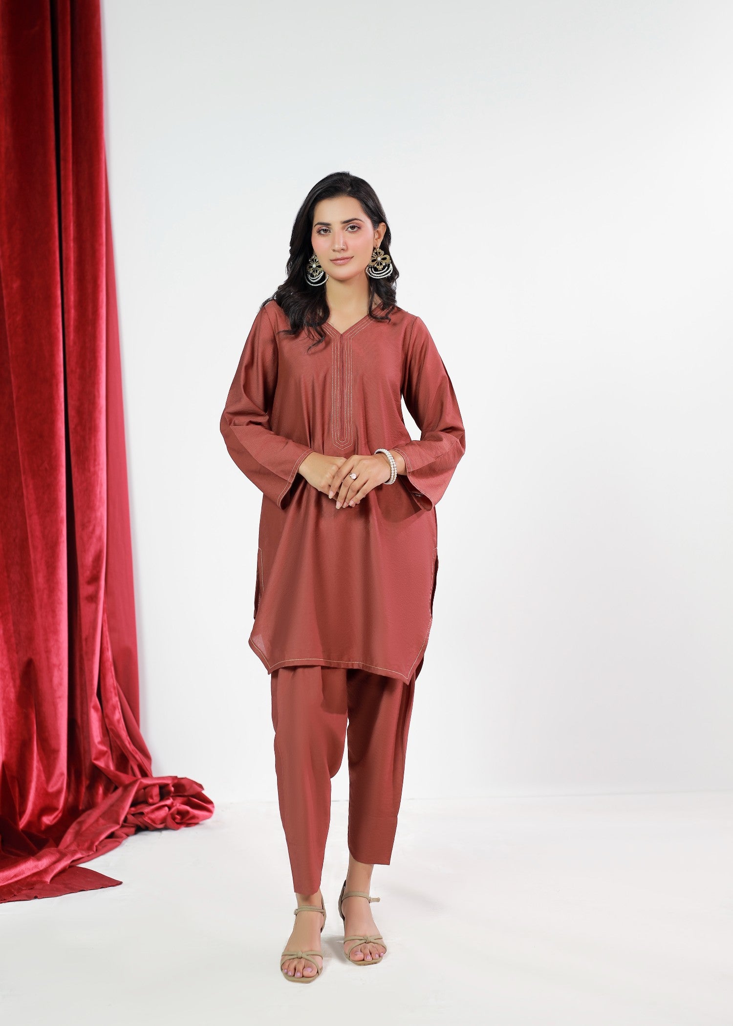pashmina Kurta Set in Russet brown