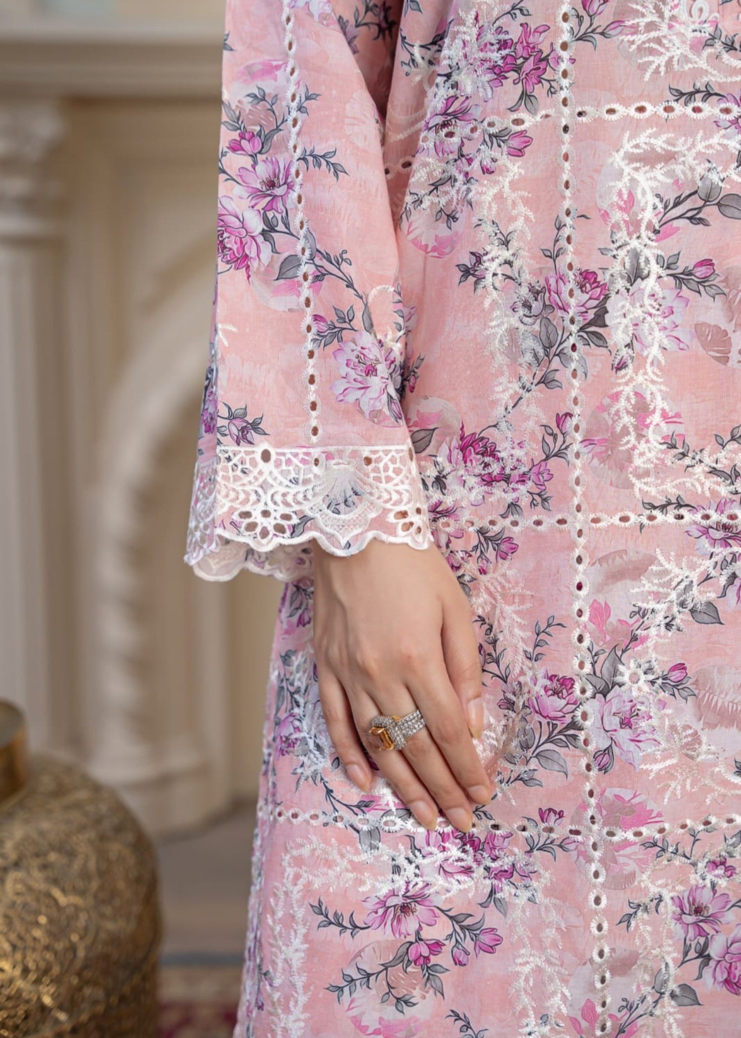 textured lawn Kurta Set in Pink