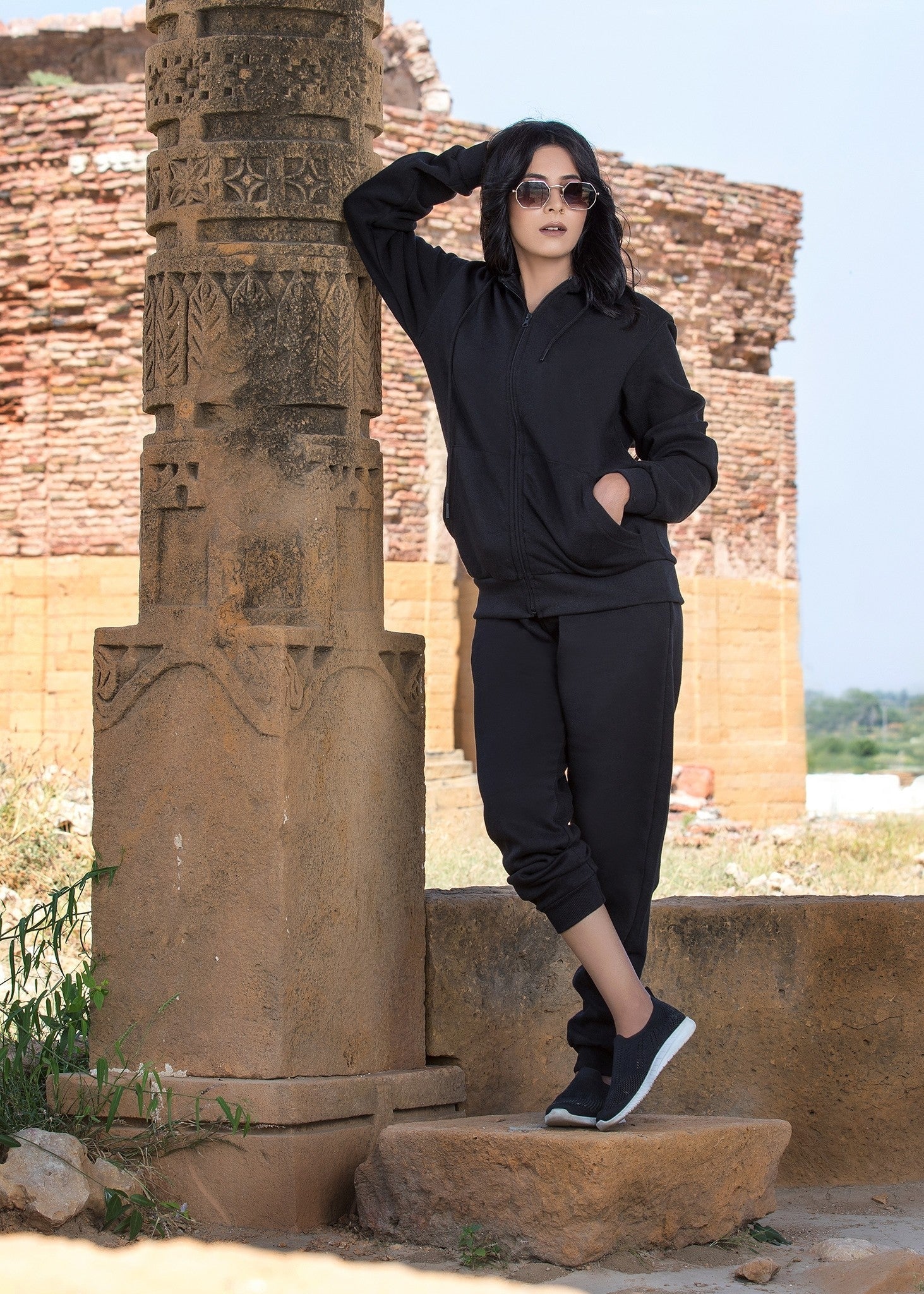 cotton viscose Trousers in Black