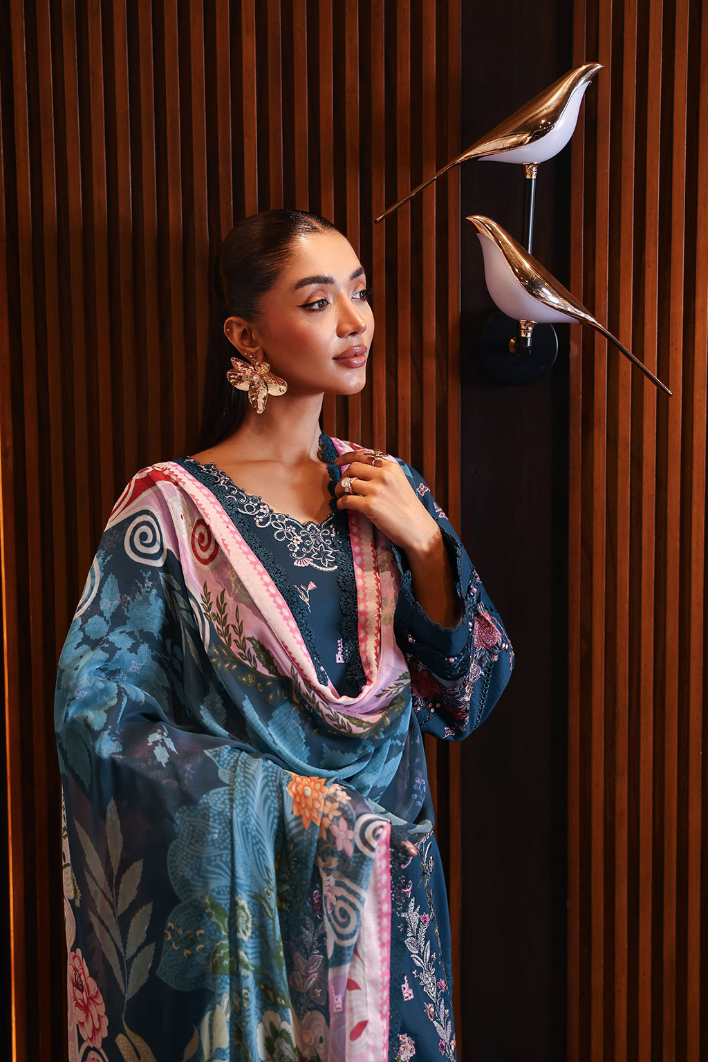 Andaaz Luxury Lawn – Z-1405