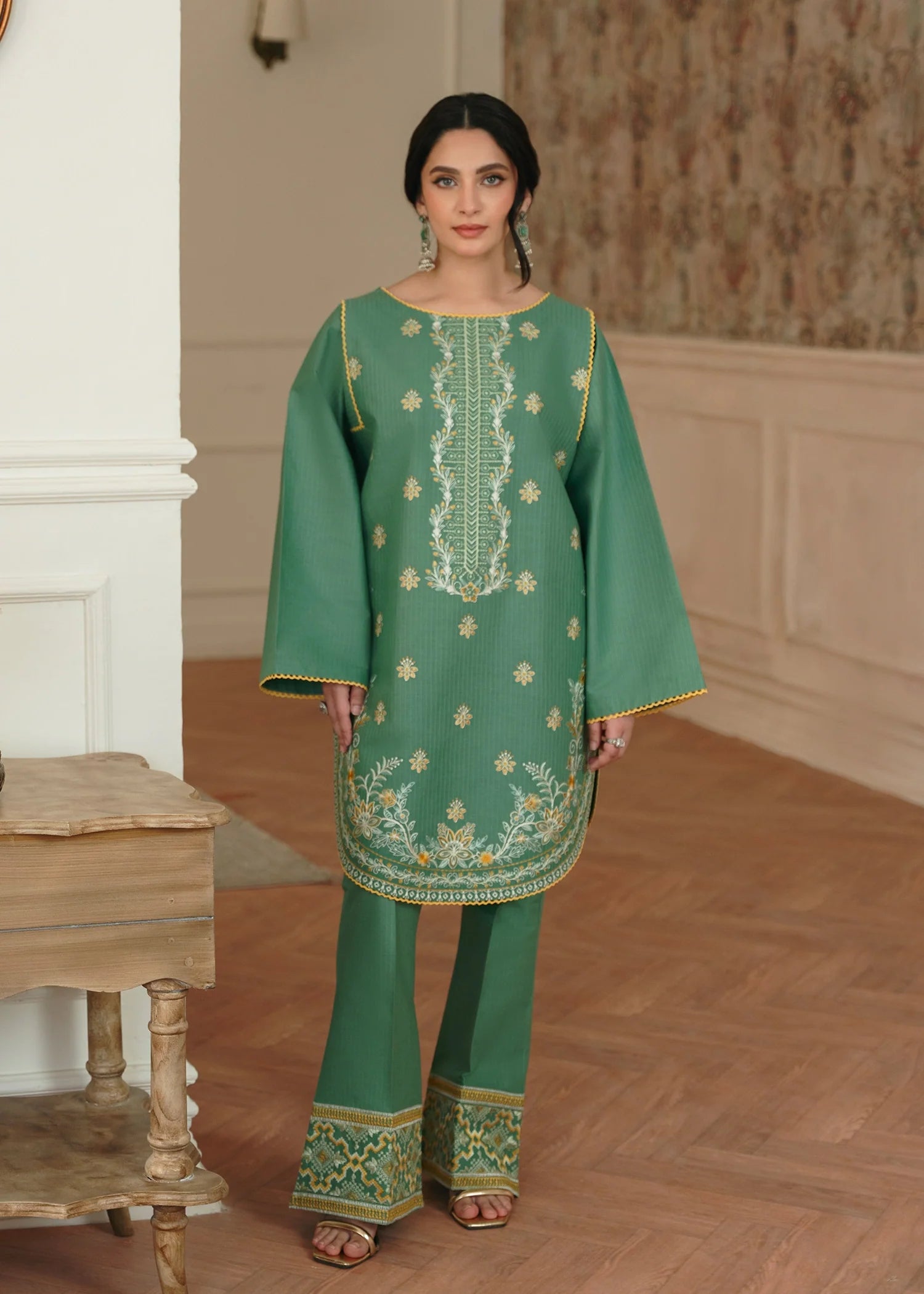 textured lawn Kurta Set in Green