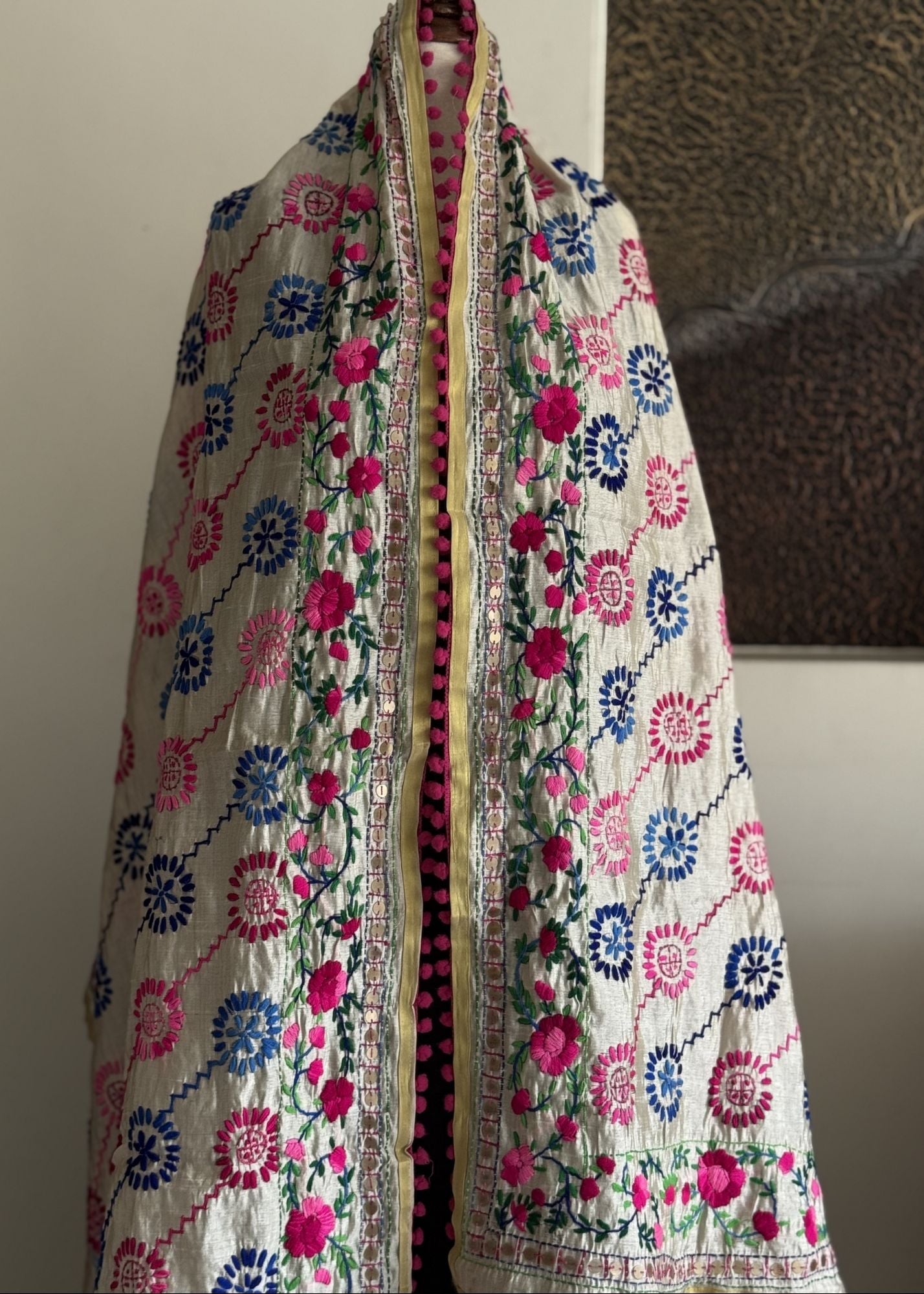 Dupatta in Multi, off-white, pink Color by - Trendy Women Dupatta JOO1072