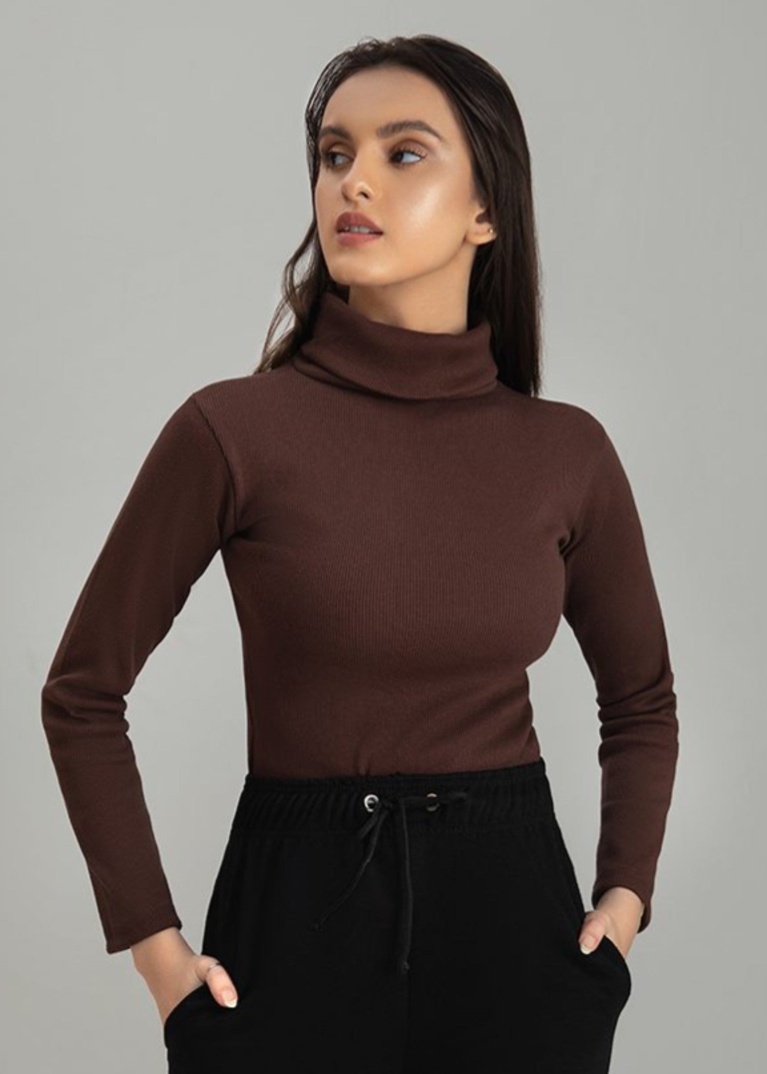 jersey knit Turtle Neck in Dark brown