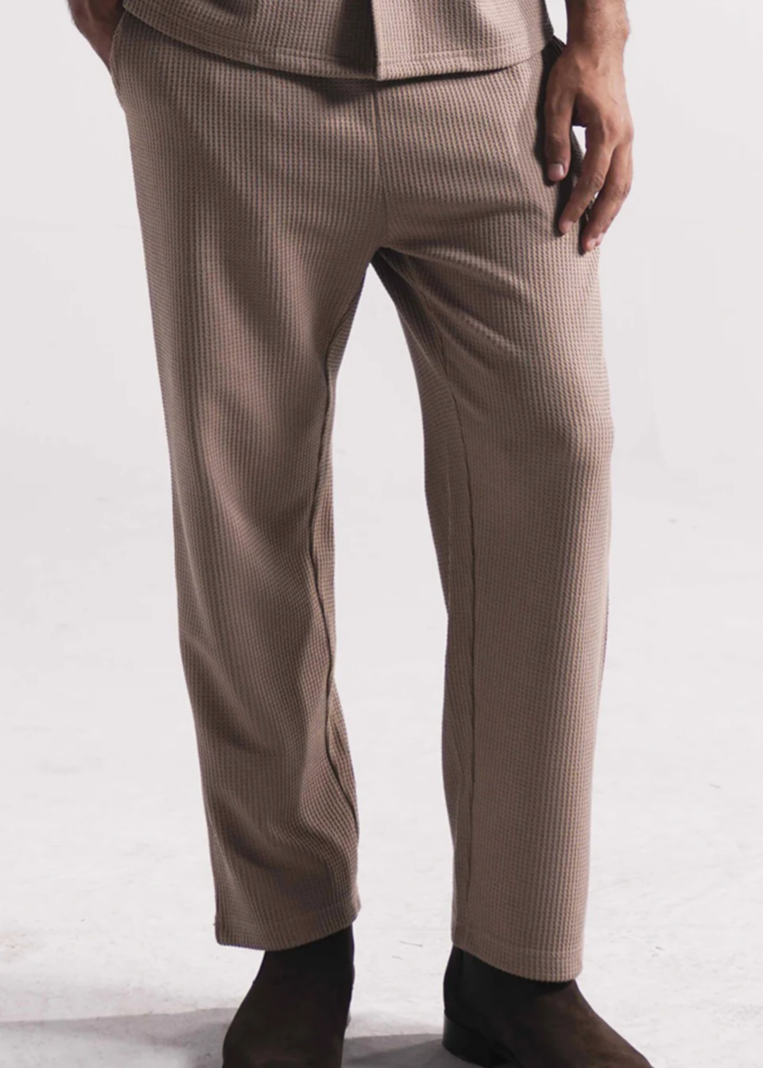 jersey knit Trousers in Tan brown by Verve